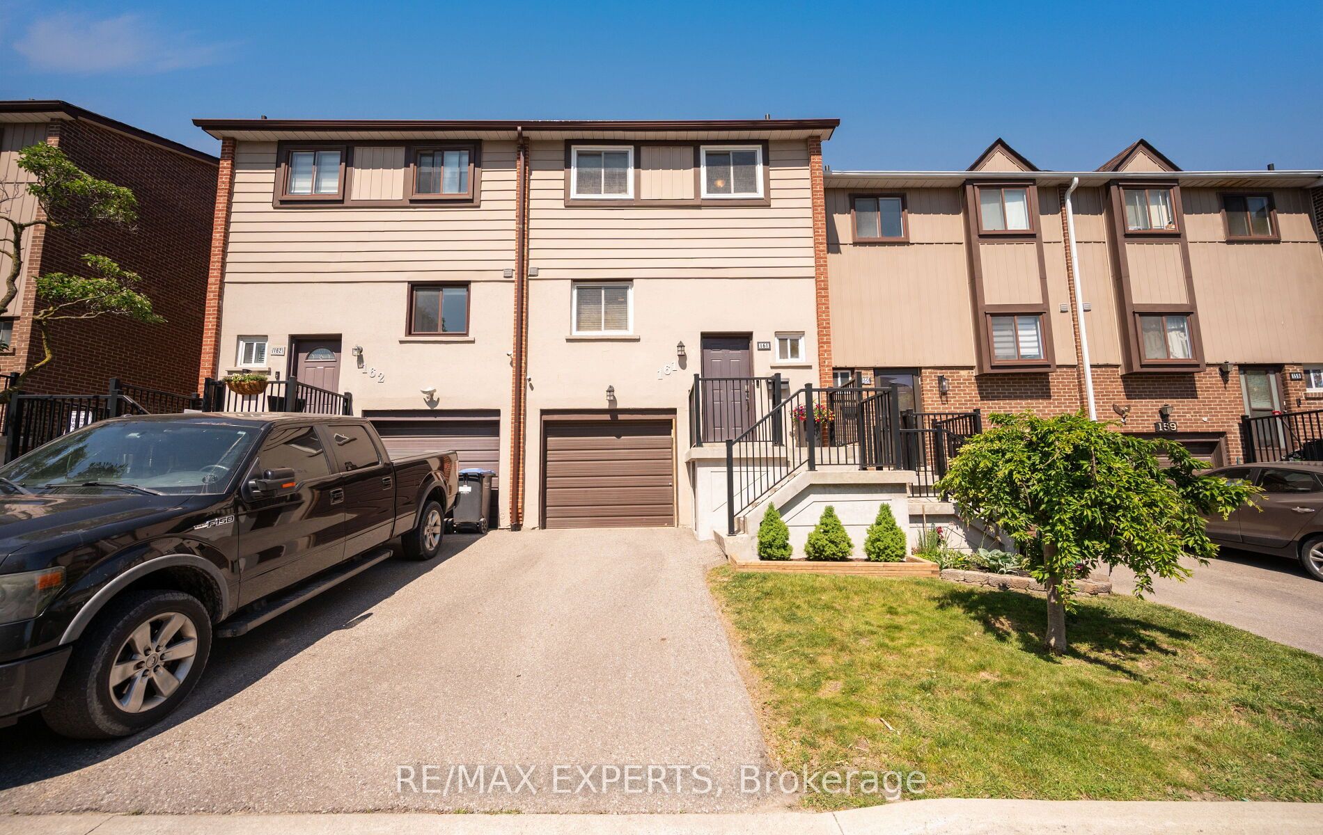 161 Moregate Crescent 15 Property Photo 1