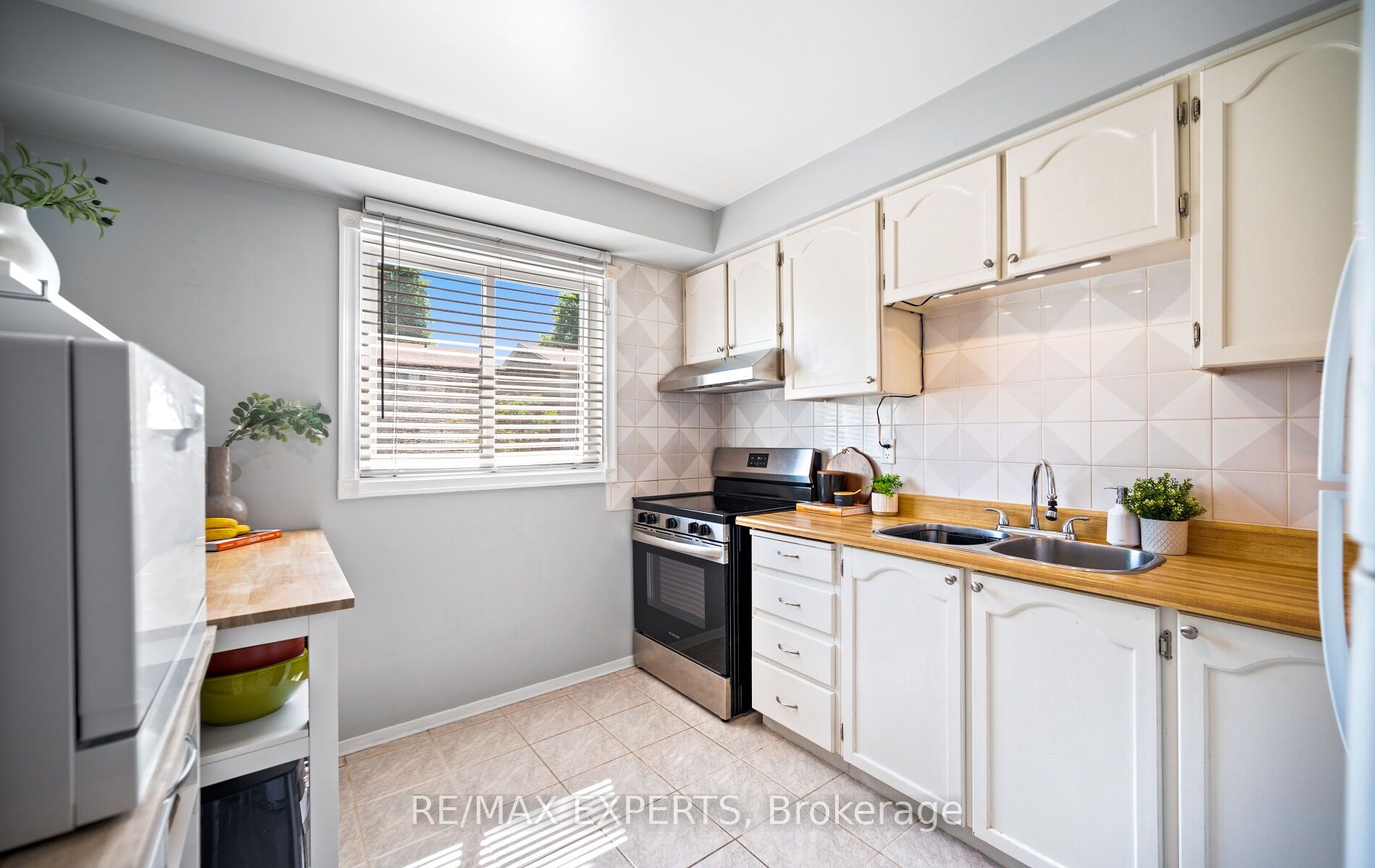 161 Moregate Crescent 15 Property Photo 13