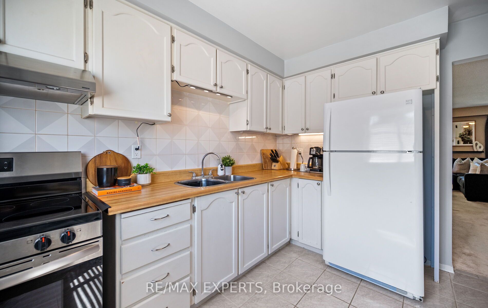 161 Moregate Crescent 15 Property Photo 14