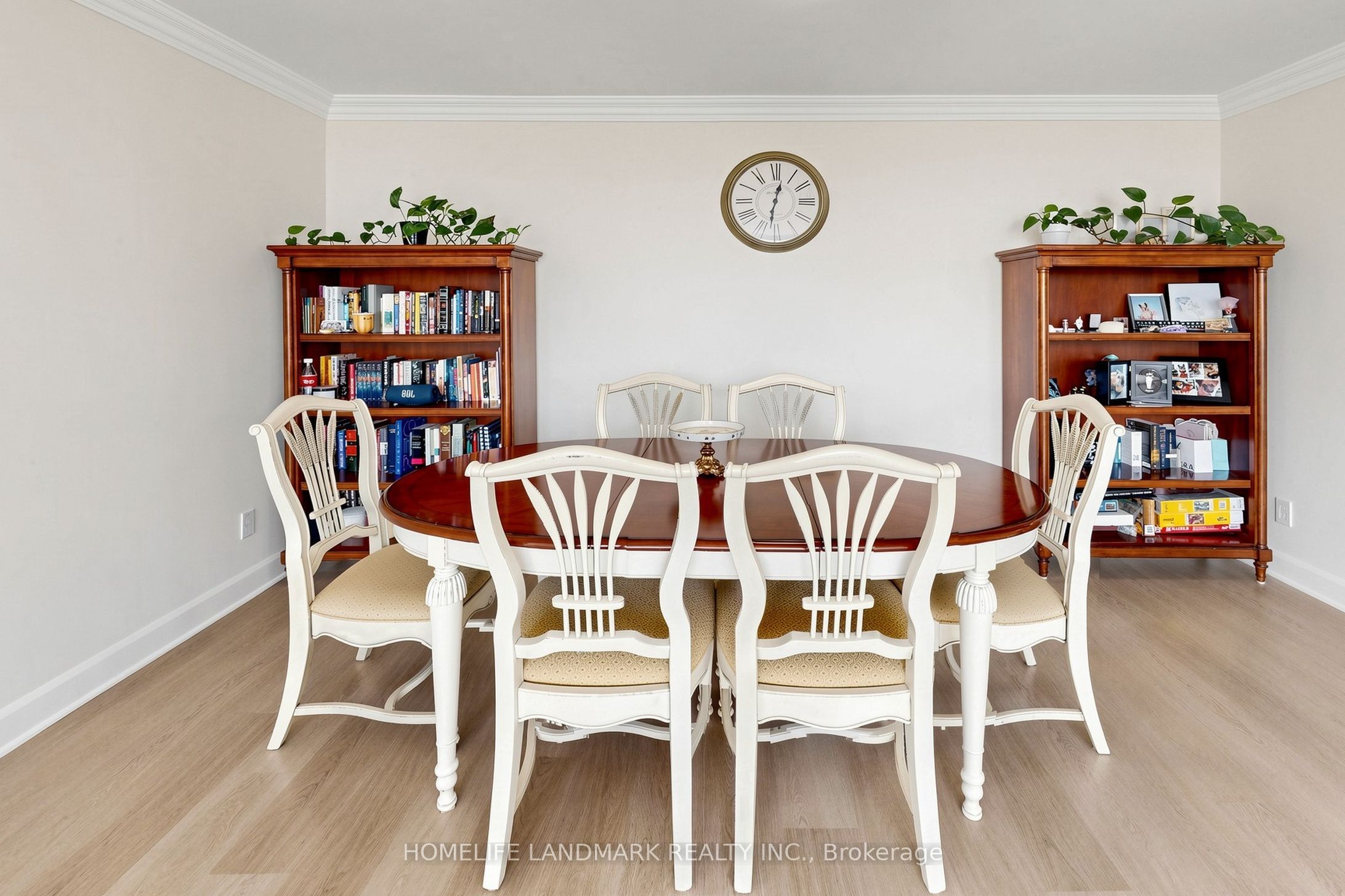 1230 Marlborough Court 403 Property Photo 18