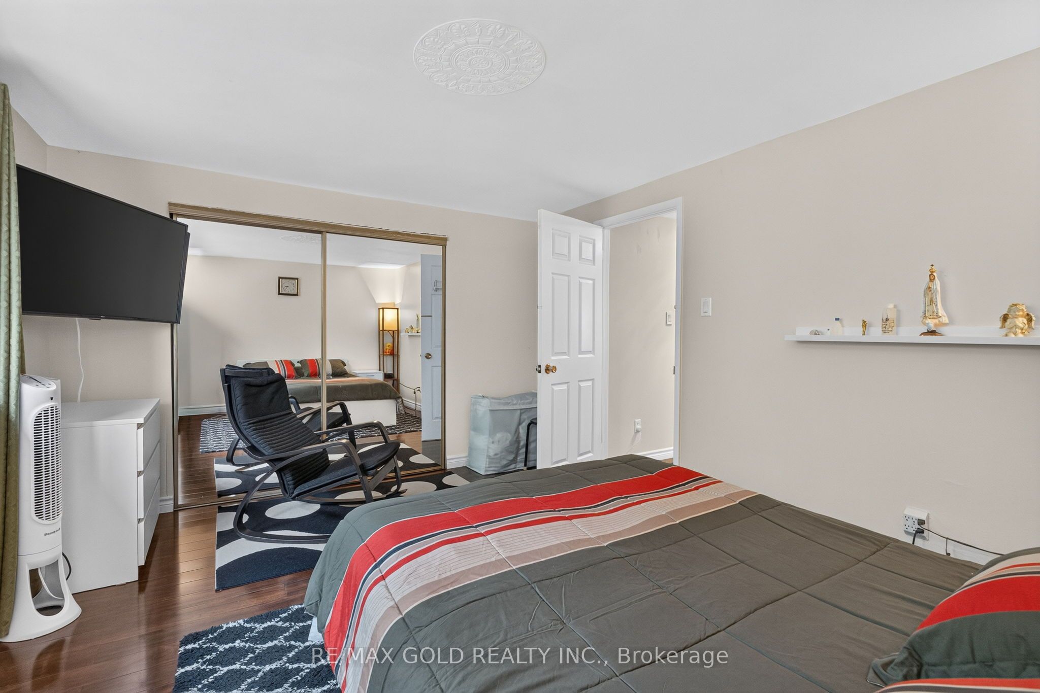 129 Folkstone Crescent Property Photo 21