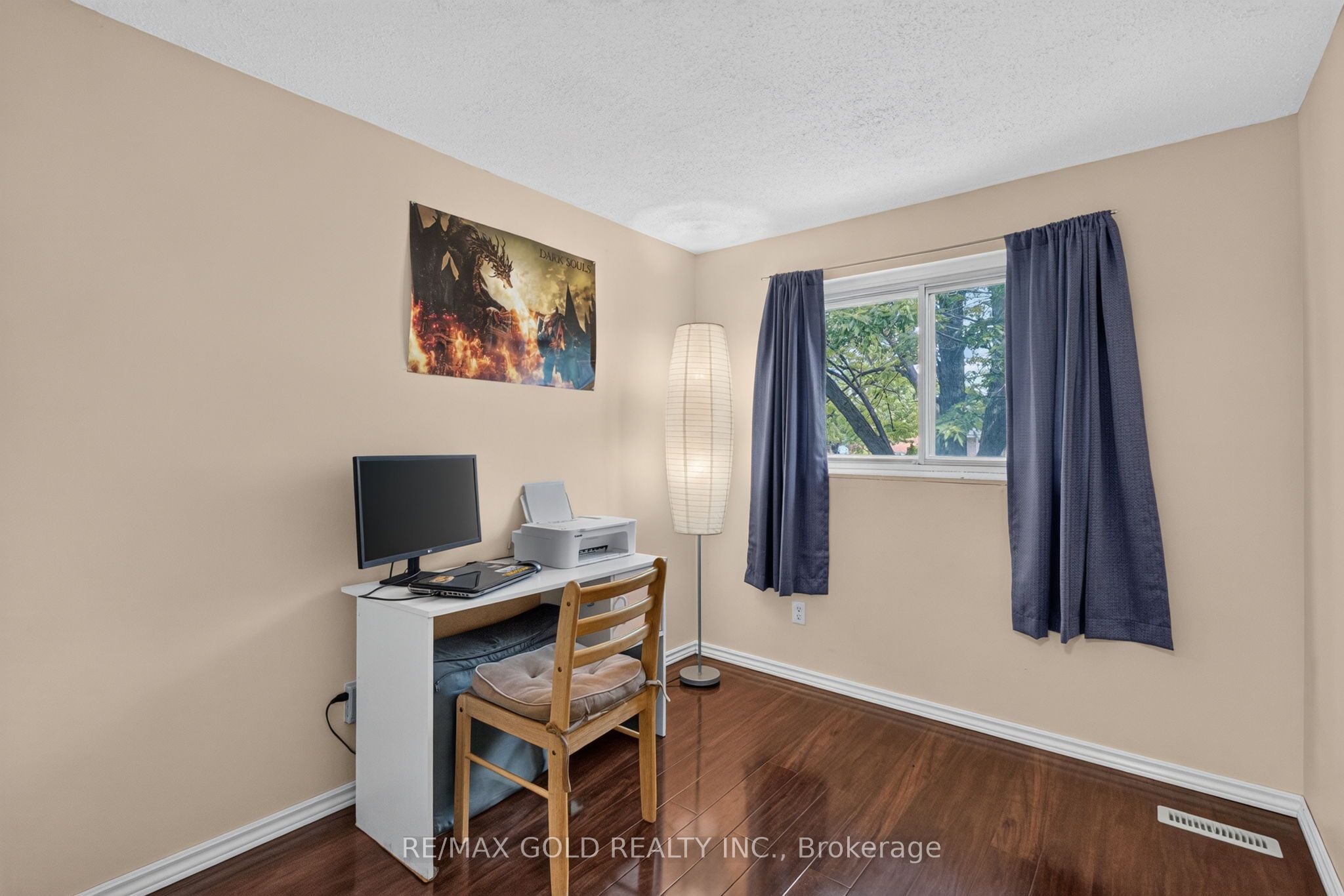 129 Folkstone Crescent Property Photo 25