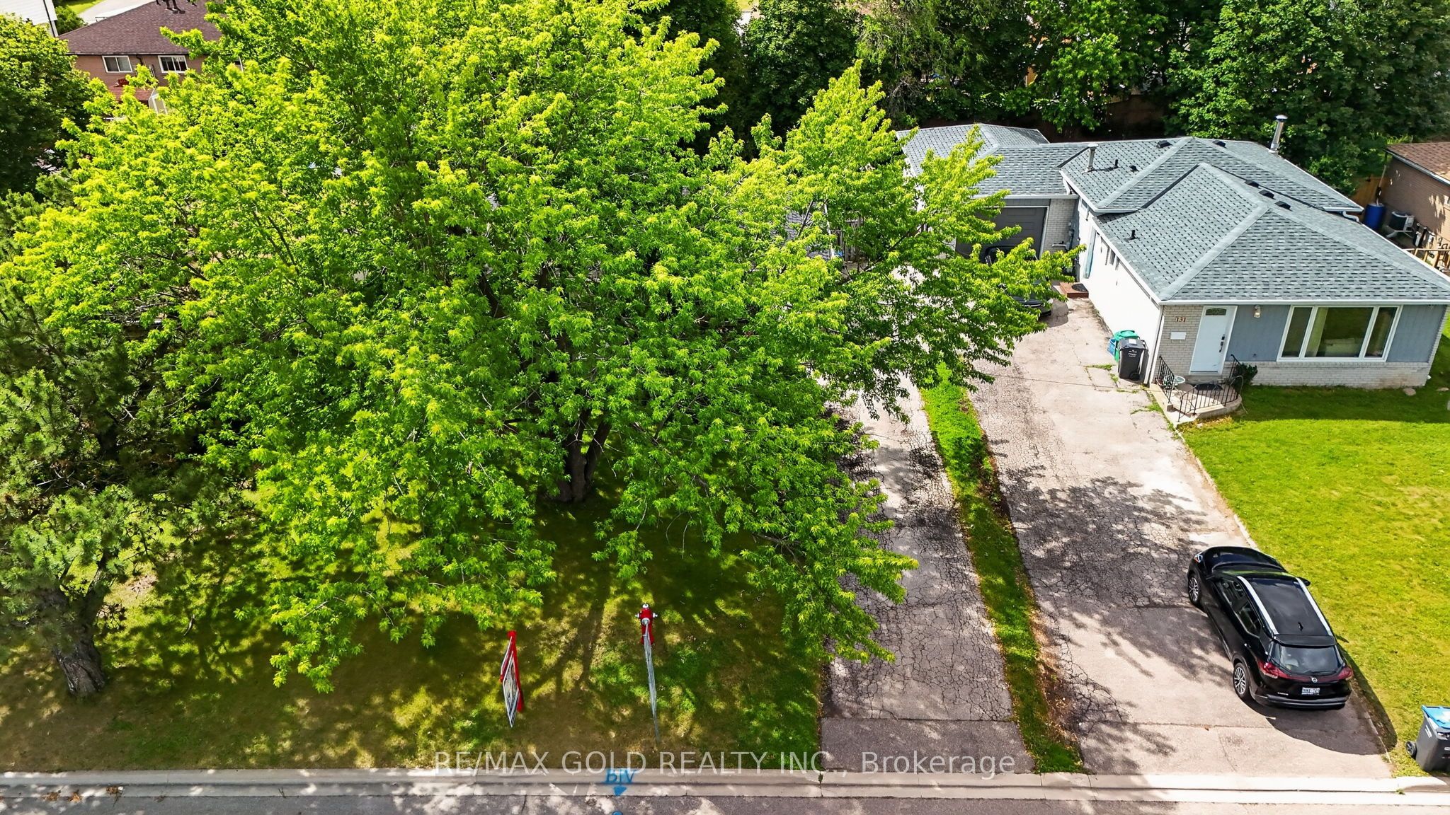 129 Folkstone Crescent Property Photo 43