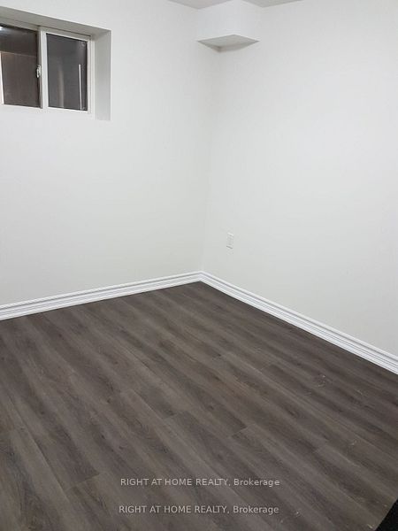 572 Murray Meadows Place - Lower Property Photo 3