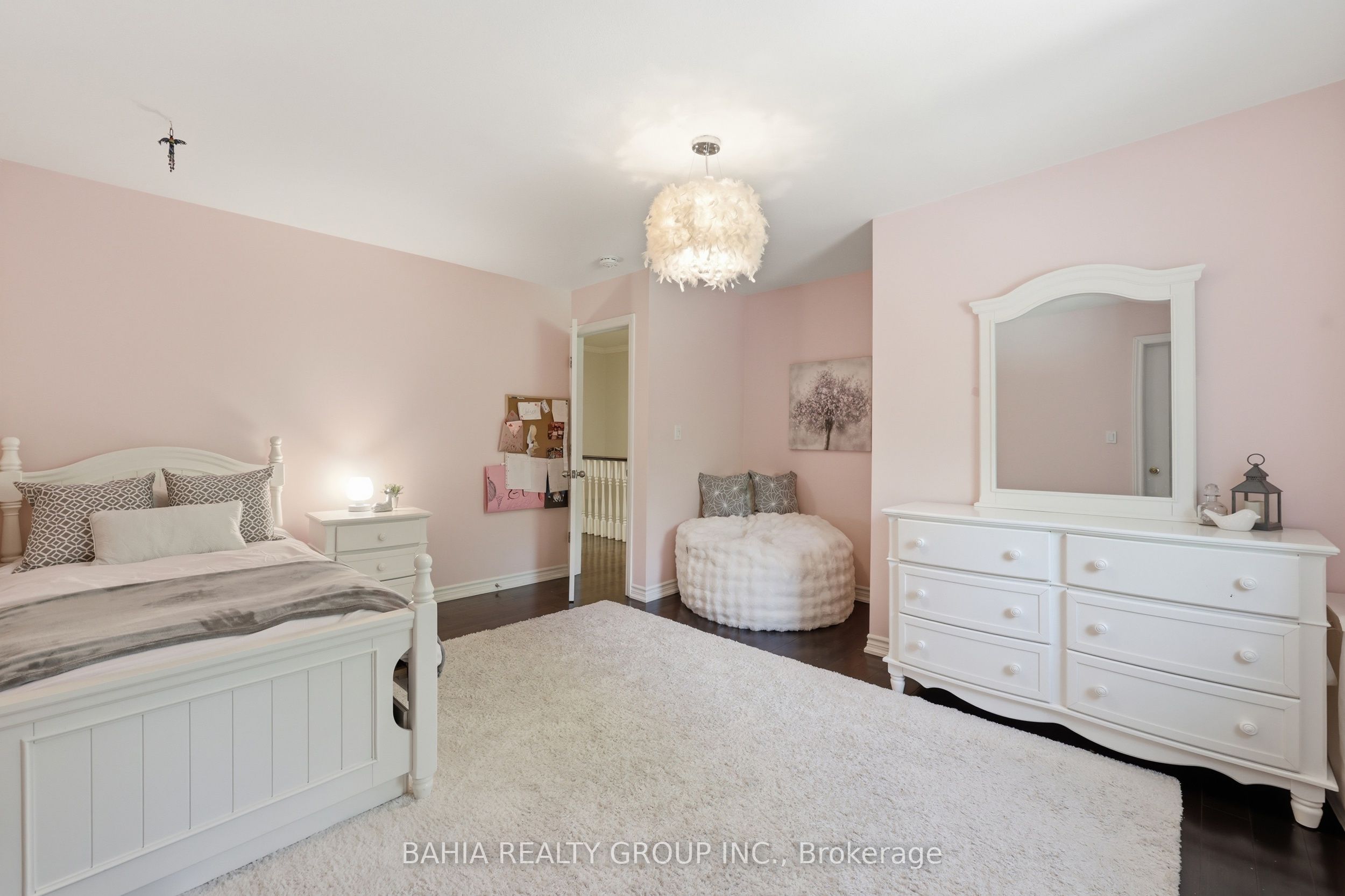 8663 Wood Close Property Photo 32