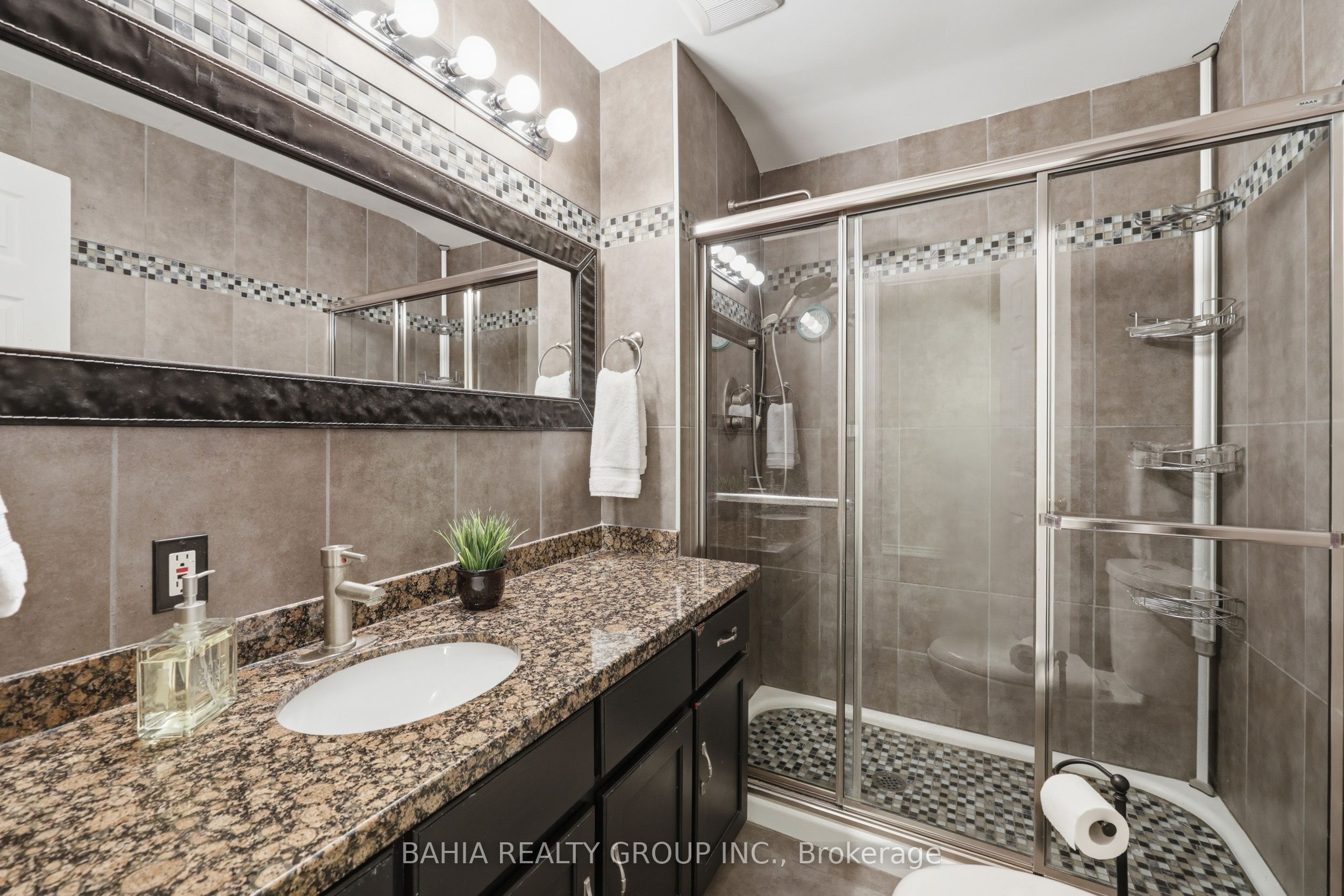8663 Wood Close Property Photo 35