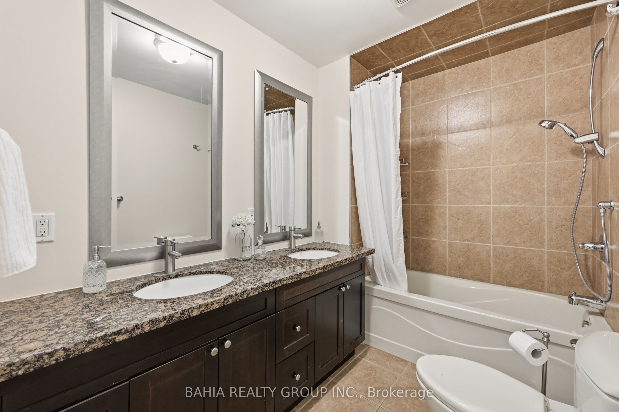 8663 Wood Close Property Photo 37