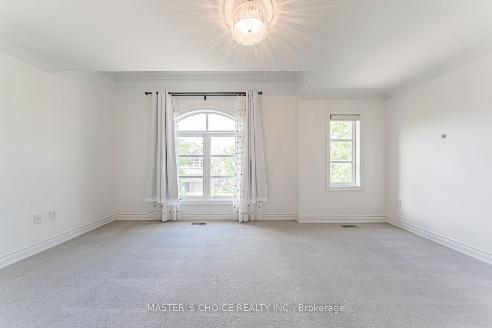 2357 Rideau Drive Property Photo 22