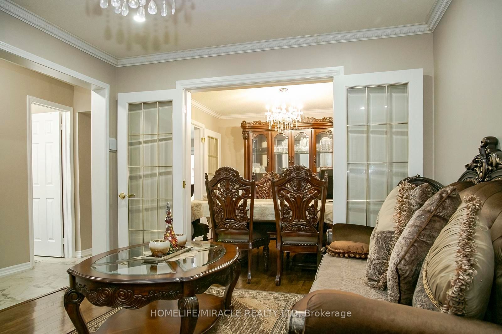 81 Narrow Valley Crescent Property Photo 8