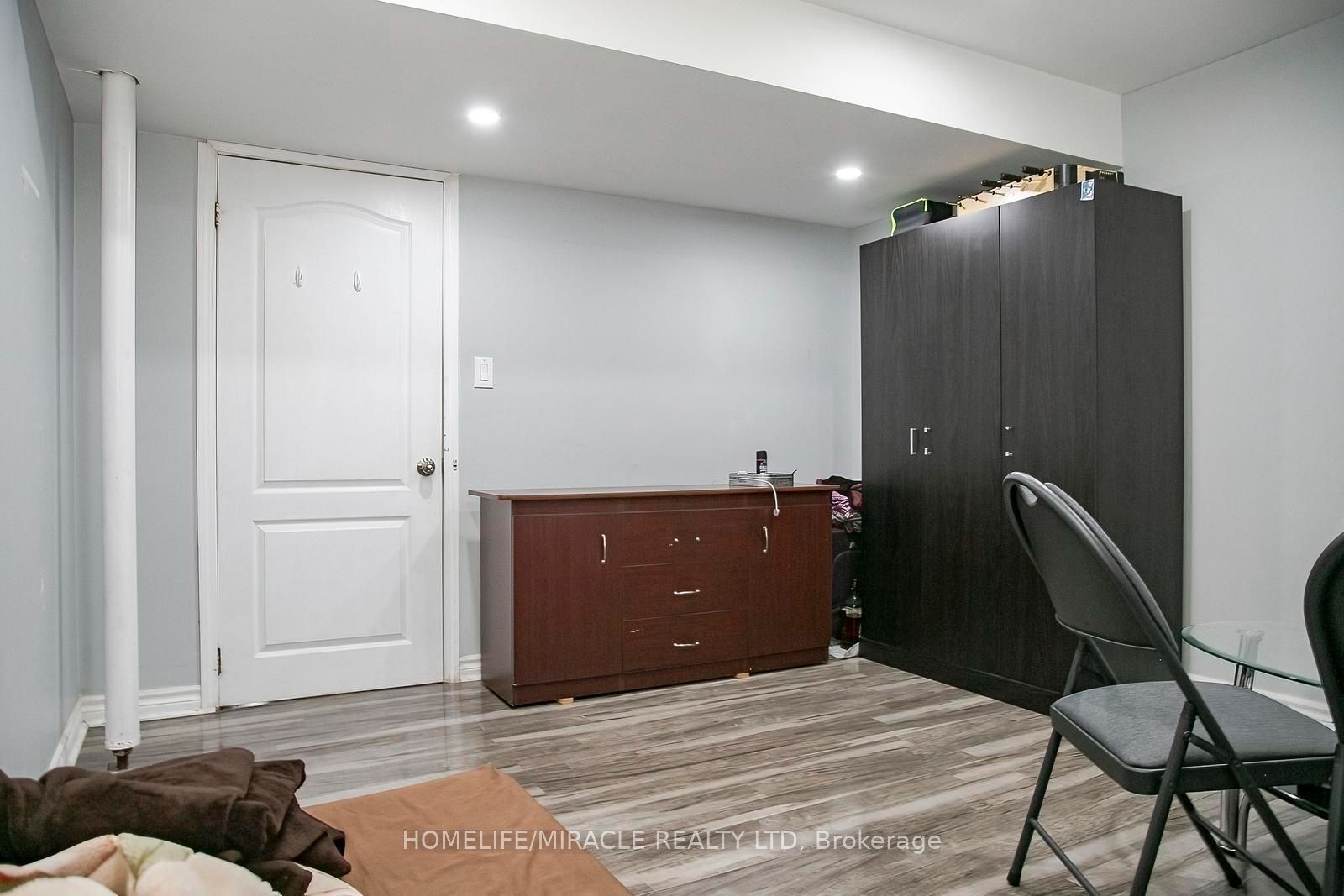 81 Narrow Valley Crescent Property Photo 44