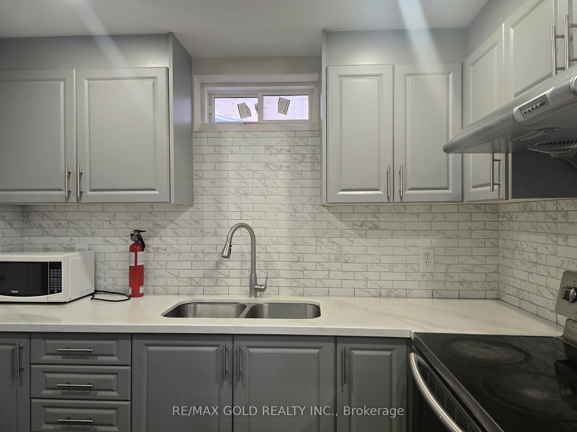 35 Dolobram Trail Bsmt Property Photo 9
