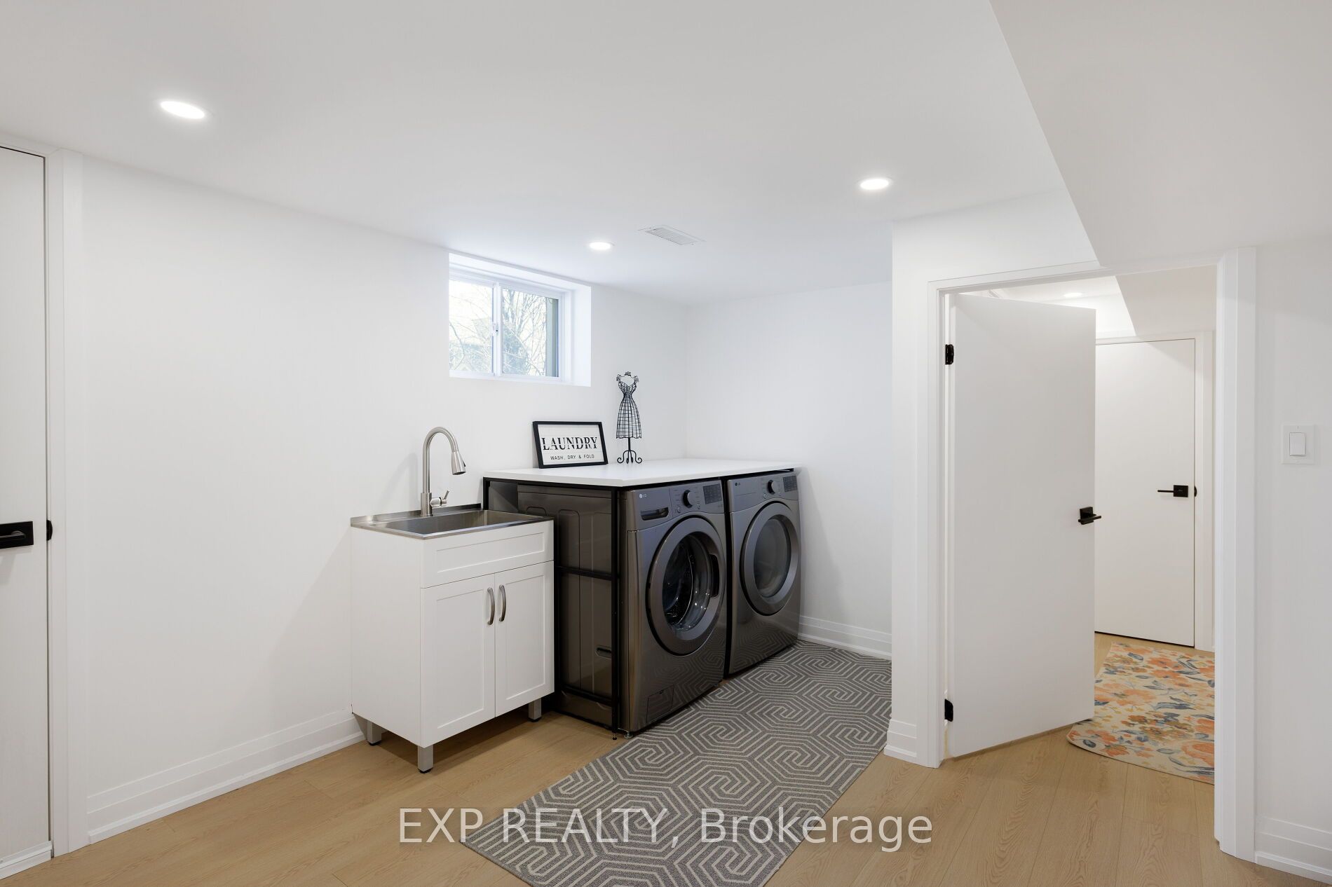 1761 Coram Crescent Property Photo 34