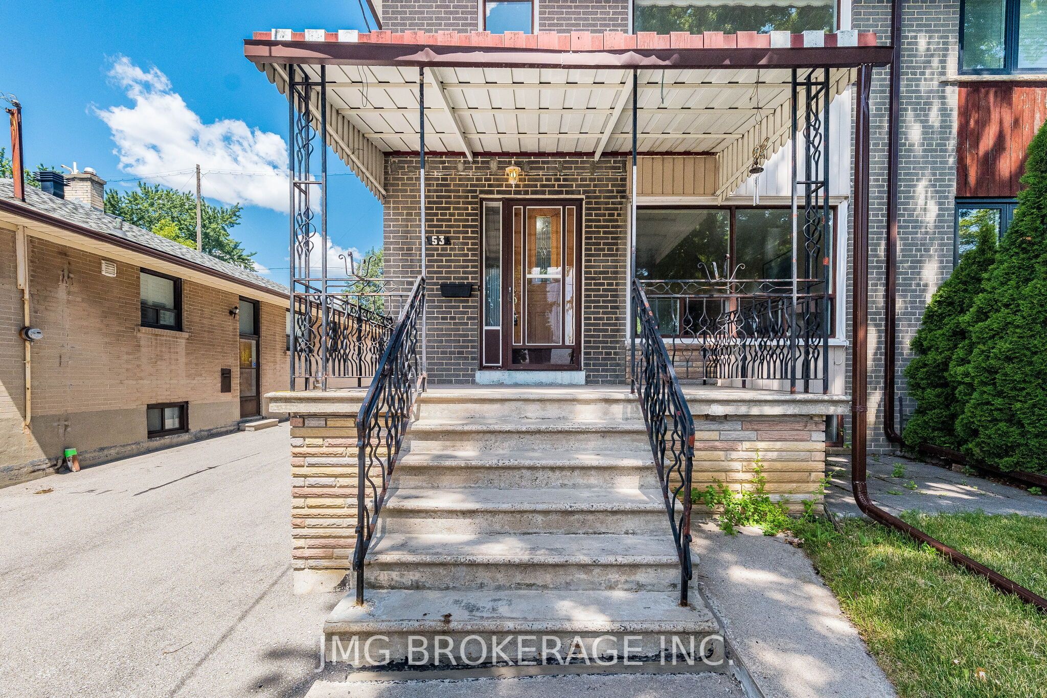 53 Foxrun Avenue Property Photo 3