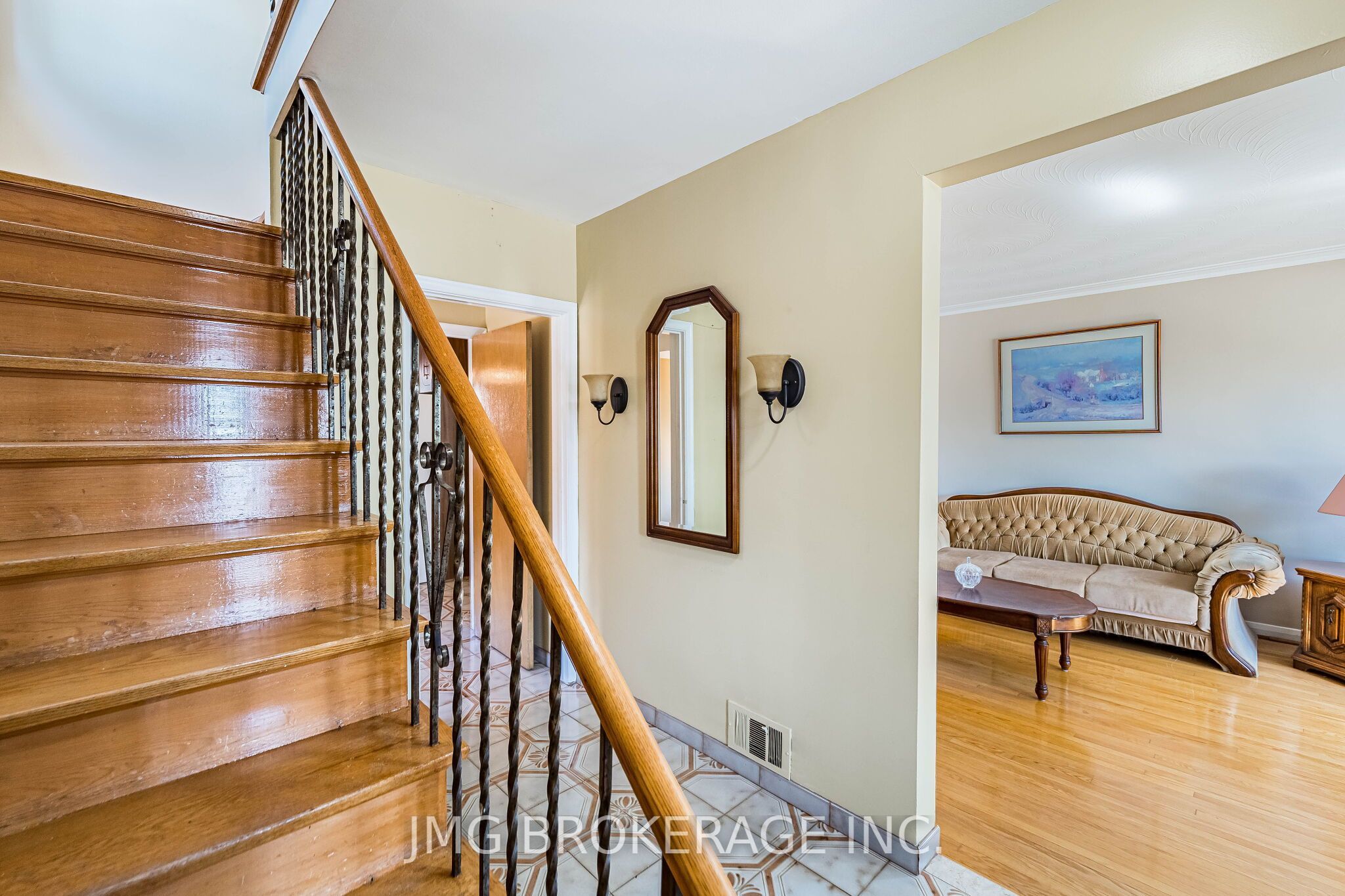 53 Foxrun Avenue Property Photo 5