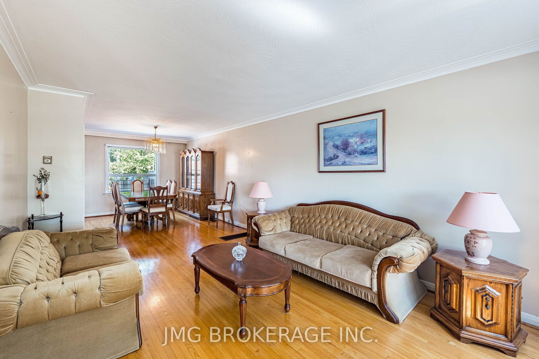 53 Foxrun Avenue Property Photo 7