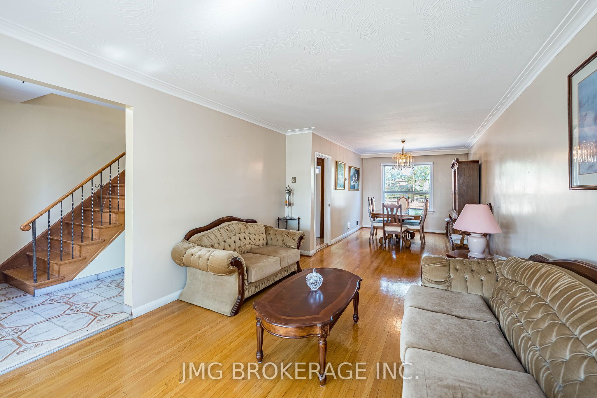 53 Foxrun Avenue Property Photo 8