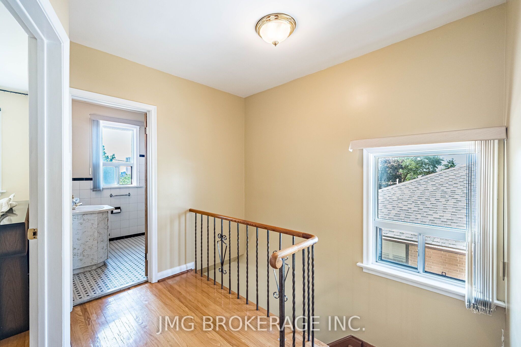 53 Foxrun Avenue Property Photo 18