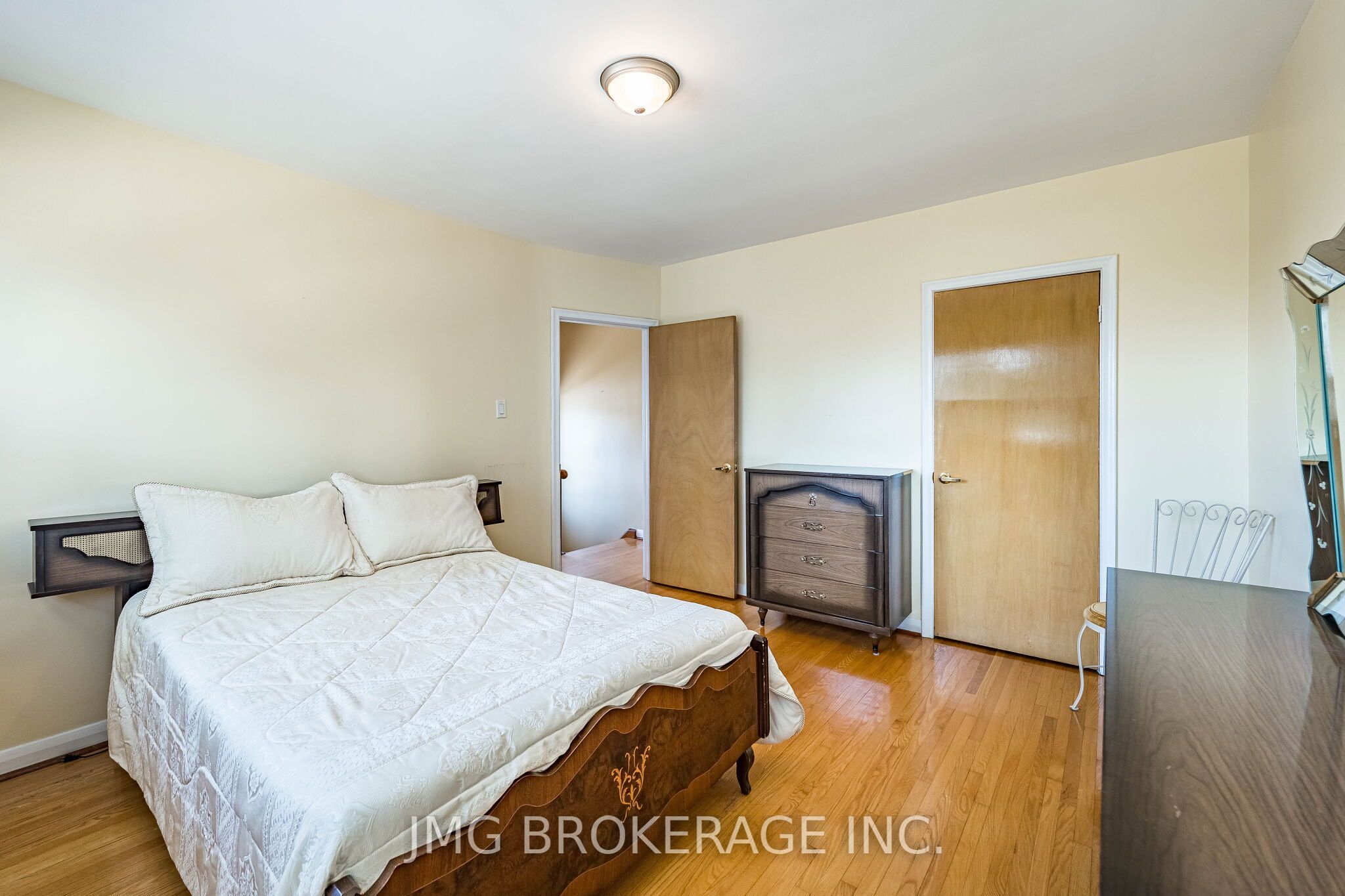 53 Foxrun Avenue Property Photo 21