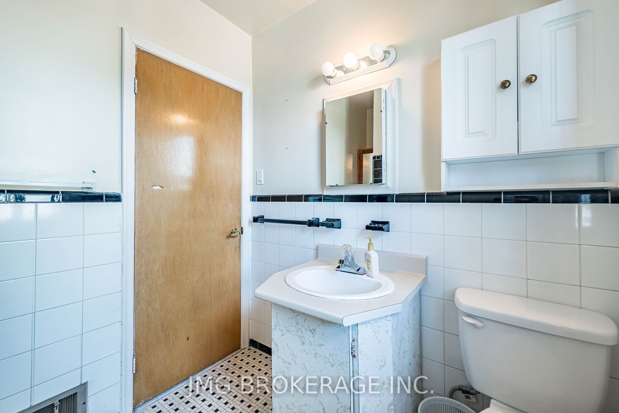 53 Foxrun Avenue Property Photo 28