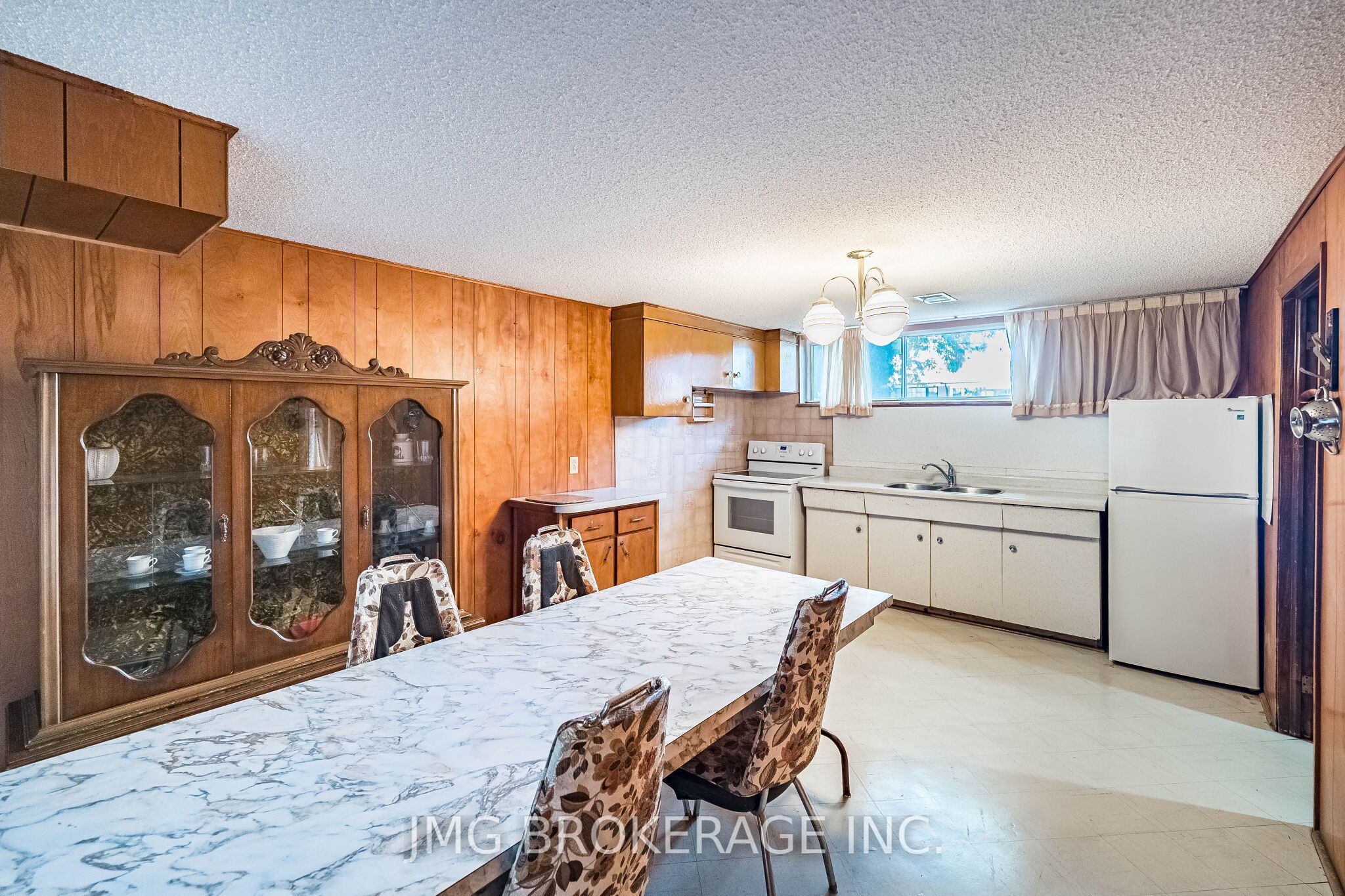 53 Foxrun Avenue Property Photo 33