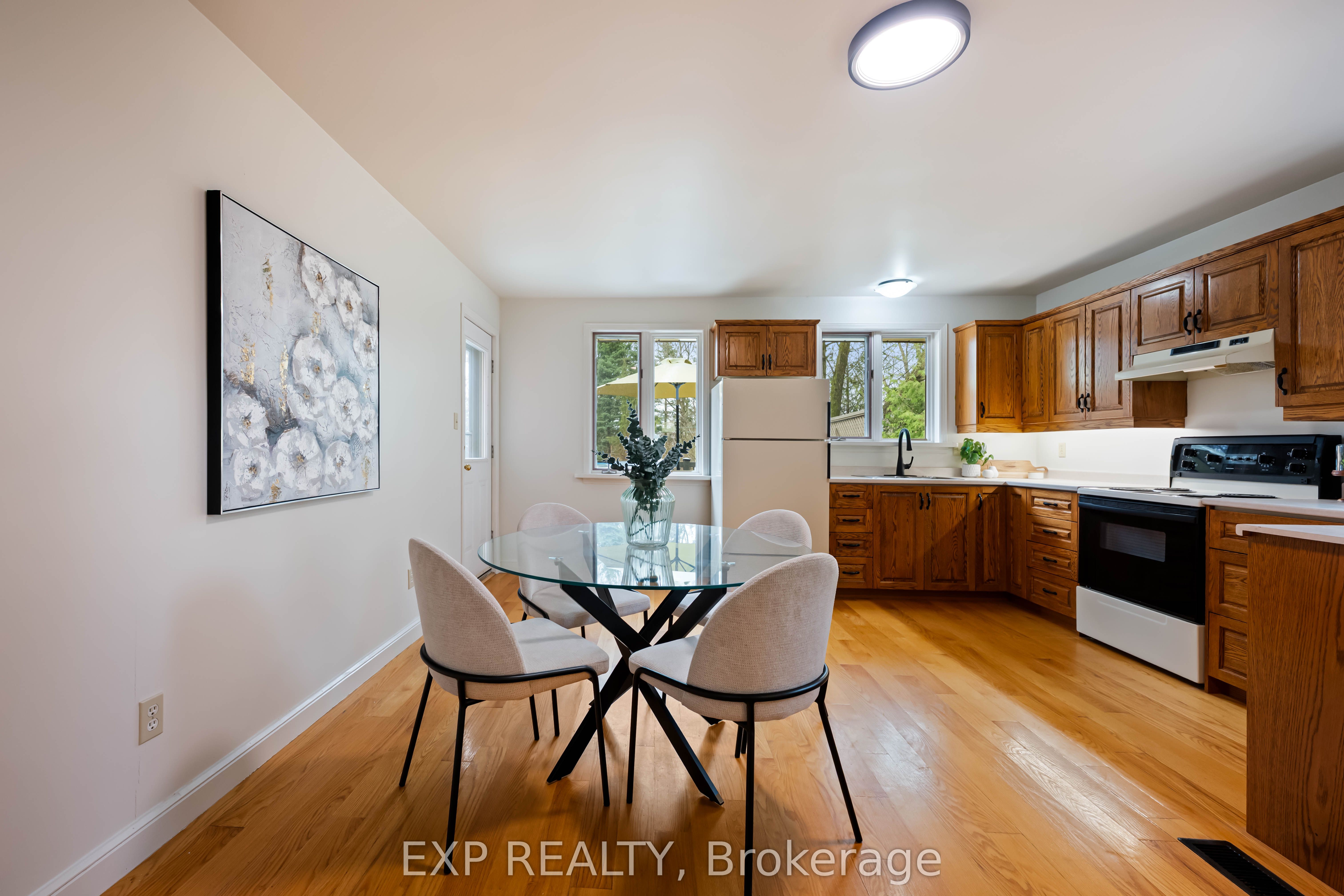 9 Wellington Street Property Photo 37