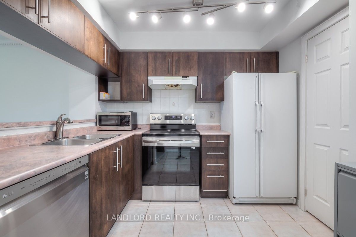 190 Manitoba Street 511 Property Photo 8