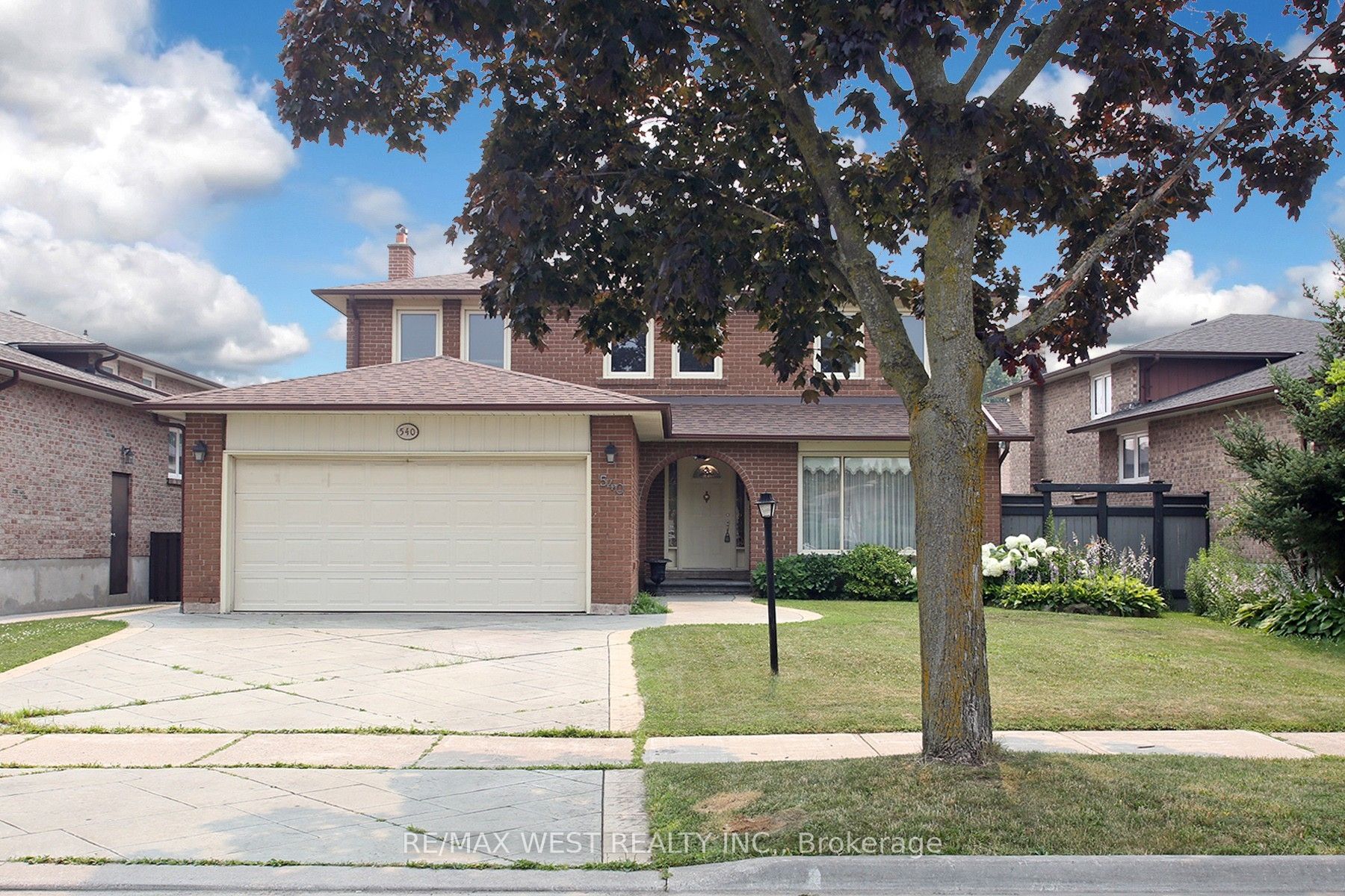 540 Louis Drive Property Photo 2