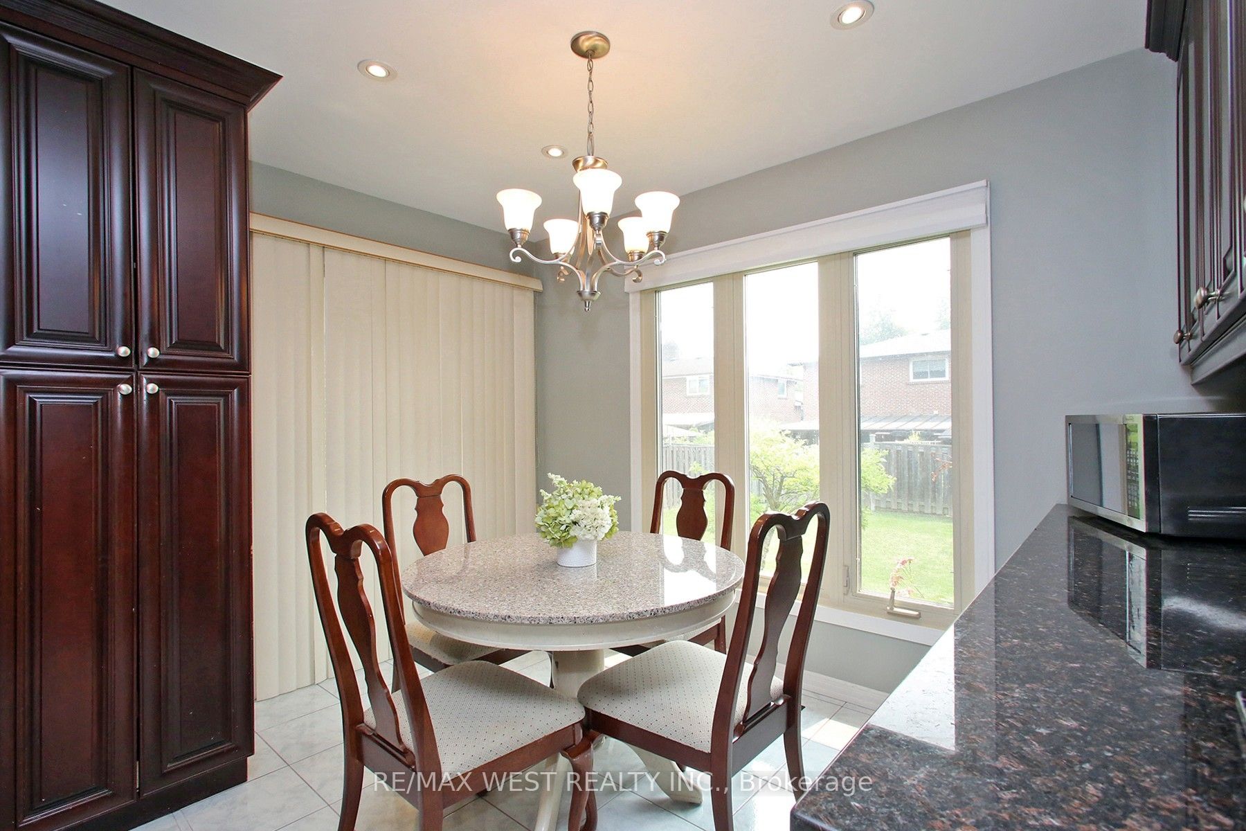 540 Louis Drive Property Photo 16