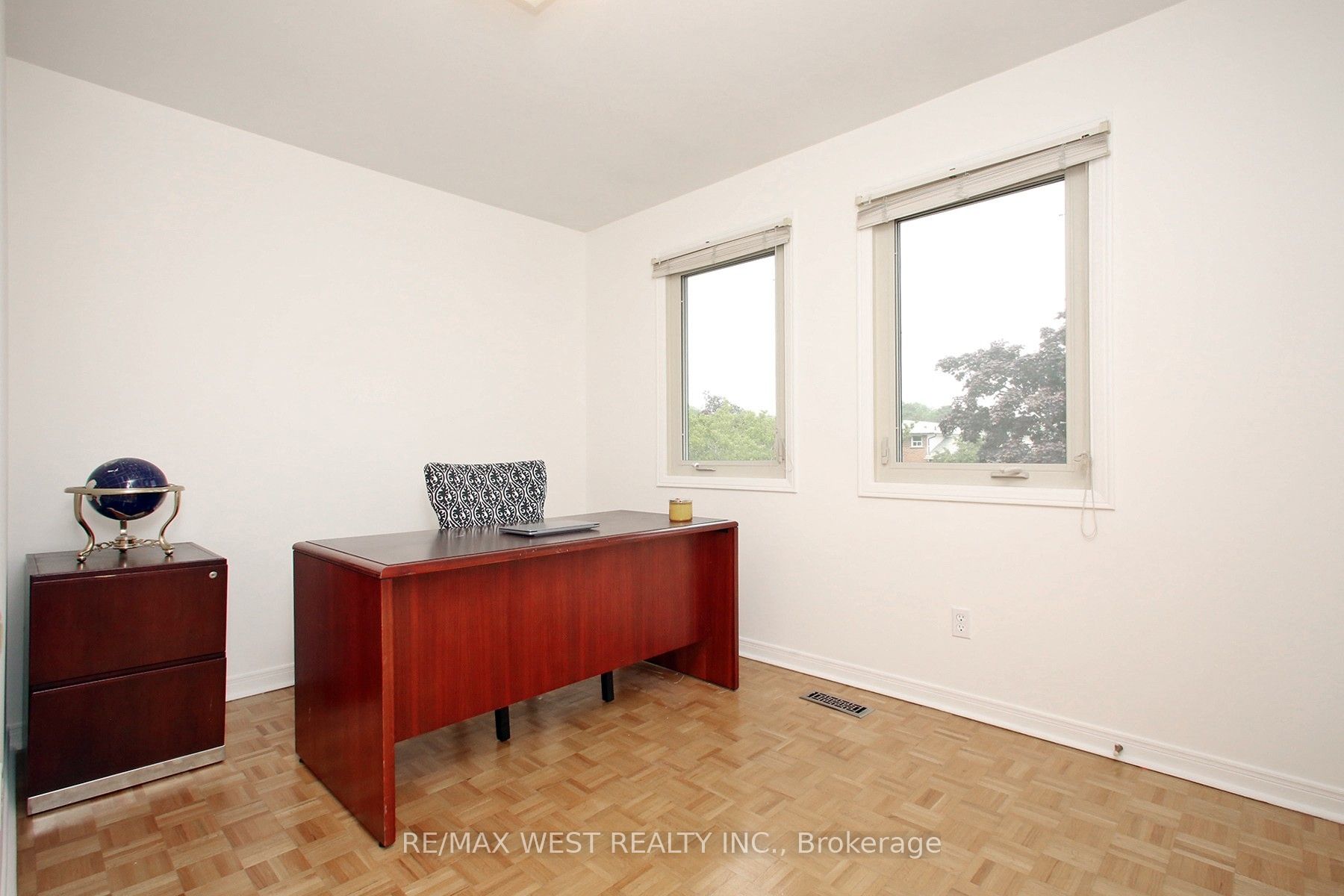 540 Louis Drive Property Photo 27