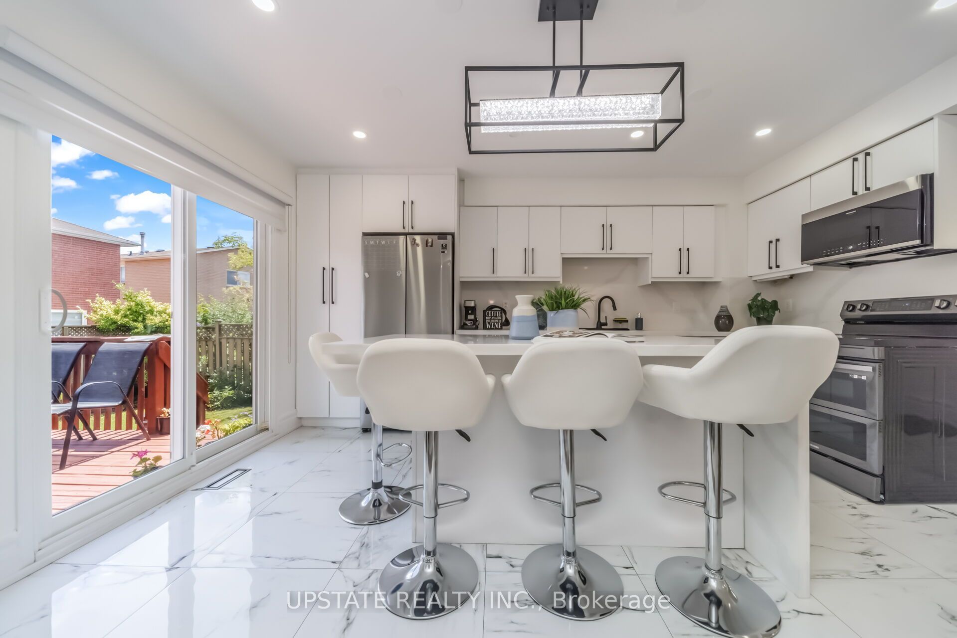 145 Valonia Drive Property Photo 12