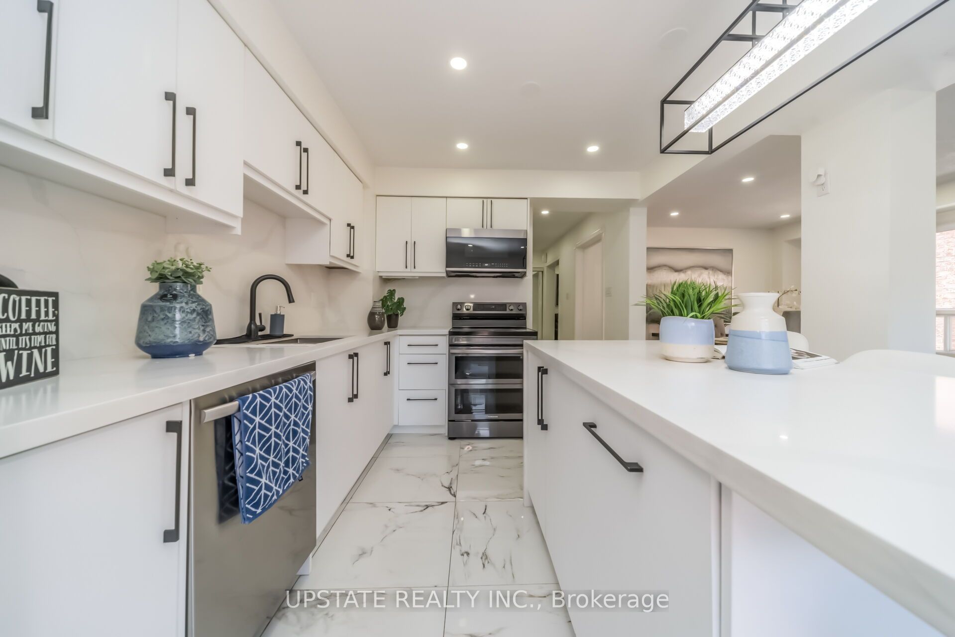 145 Valonia Drive Property Photo 14