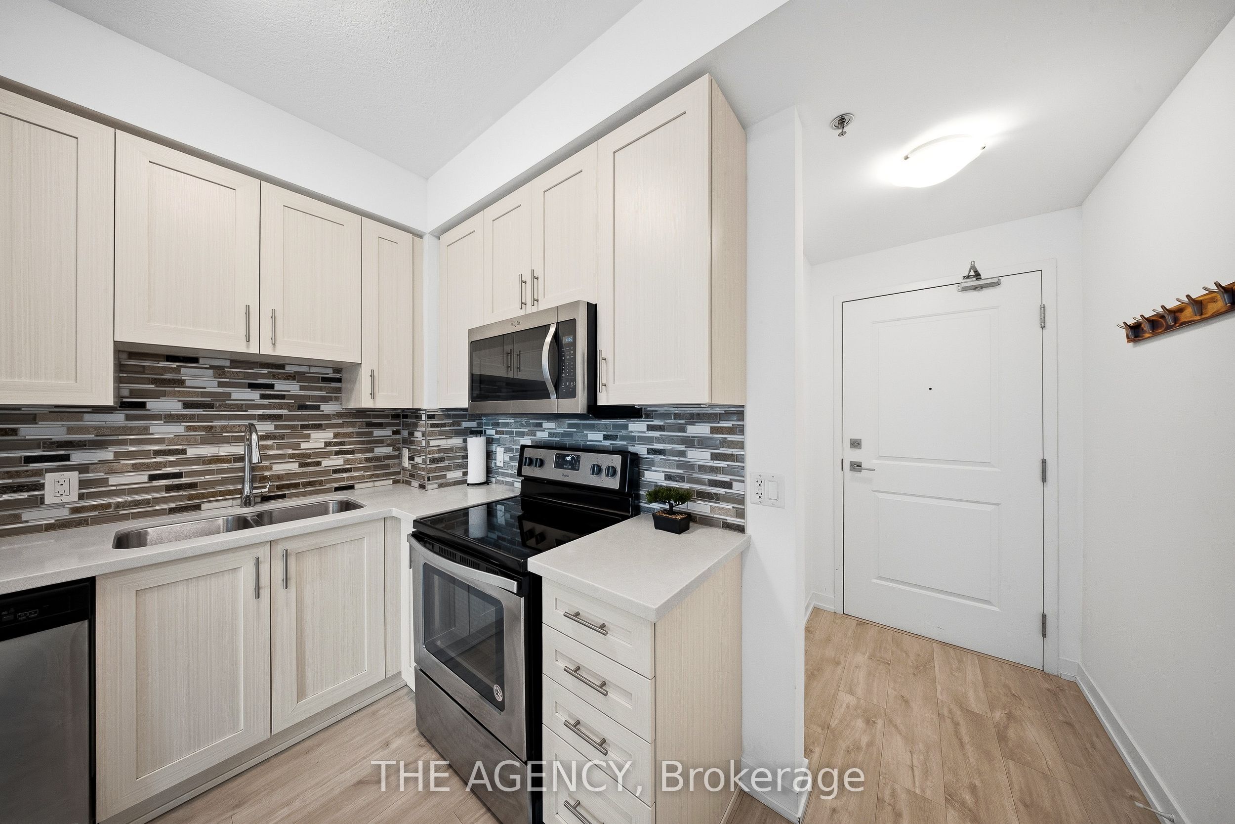 2486 Old Bronte Road 321 Property Photo 13