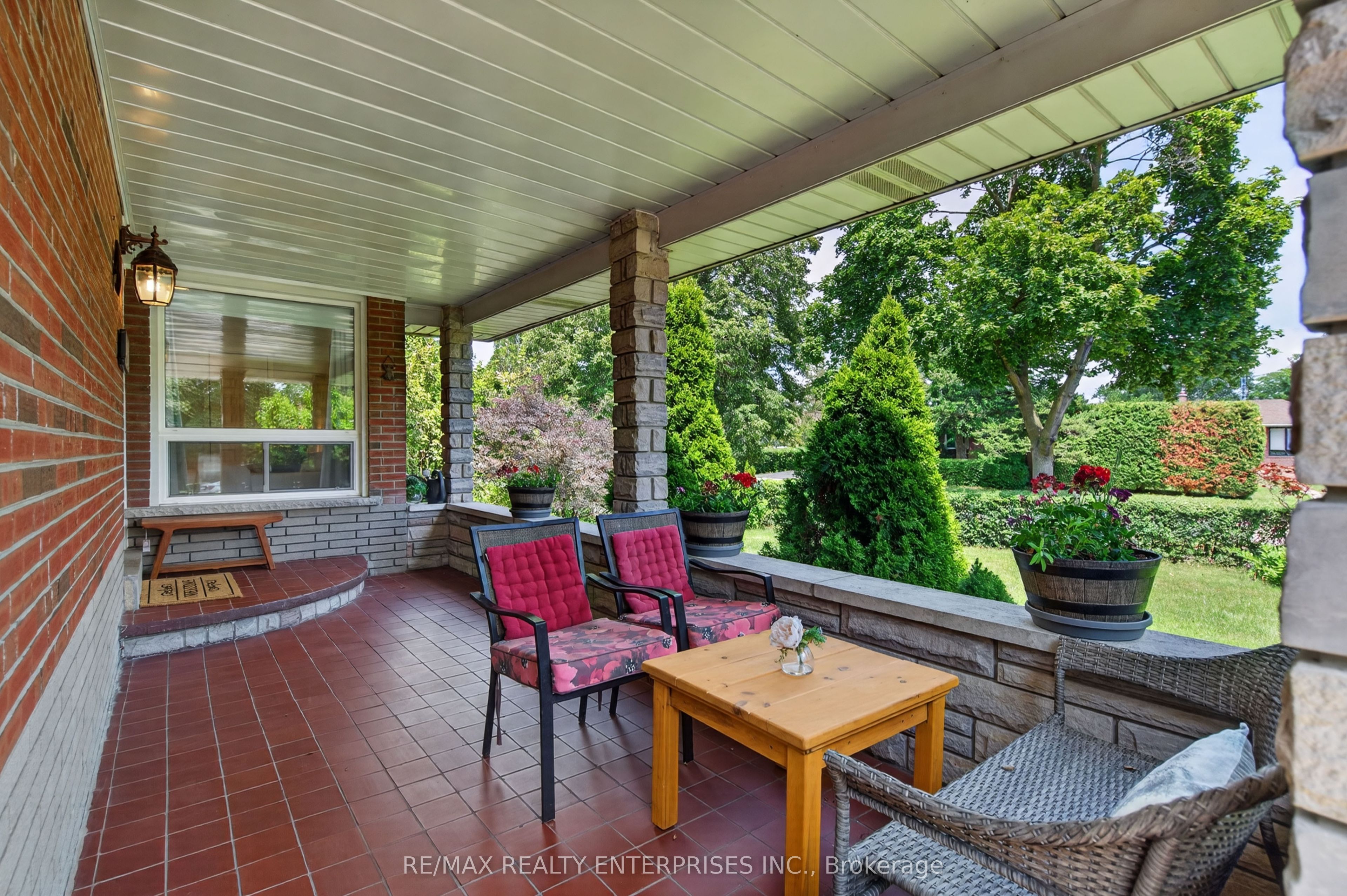 1282 Daimler Road Property Photo 7
