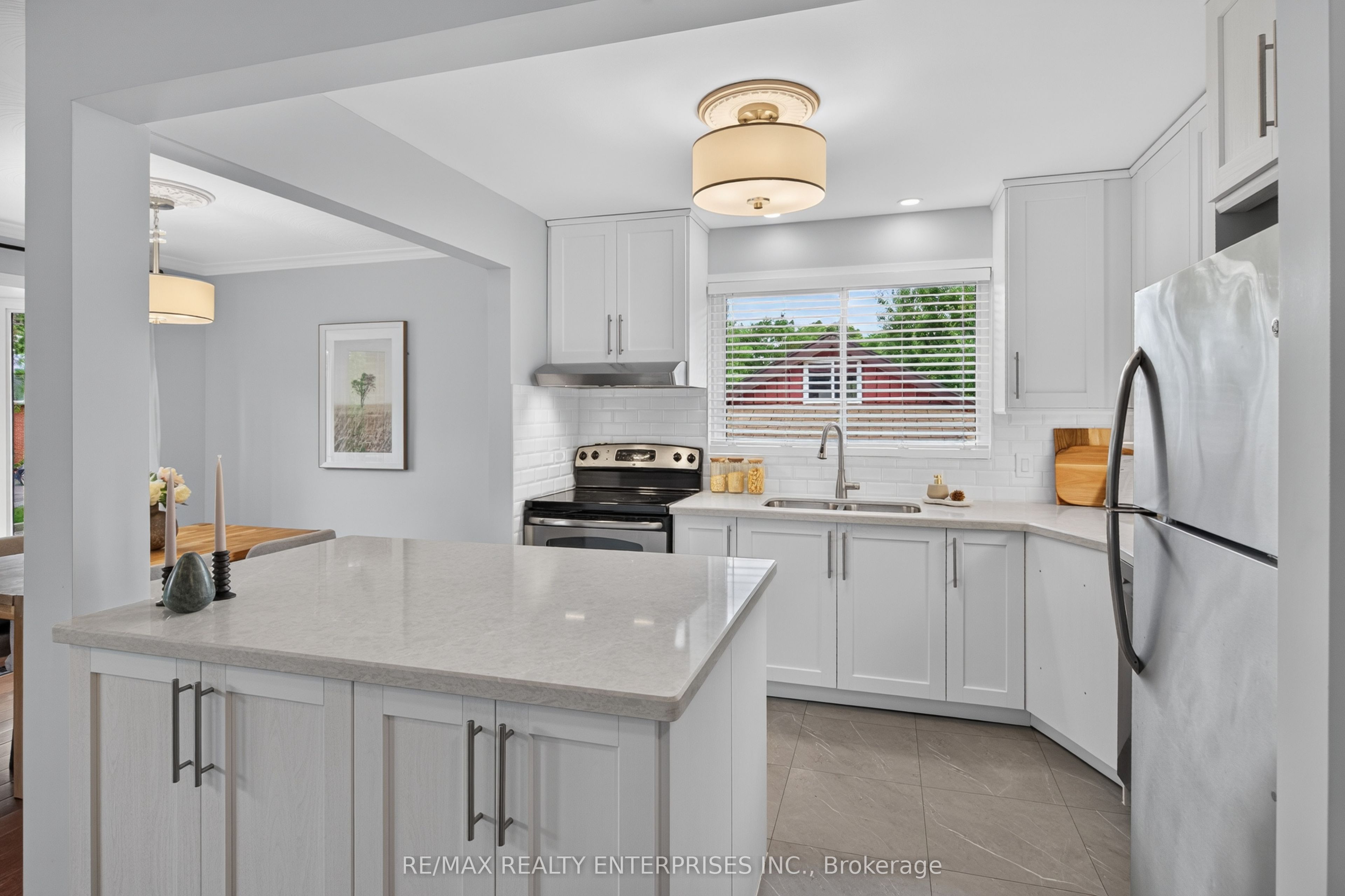 1282 Daimler Road Property Photo 15