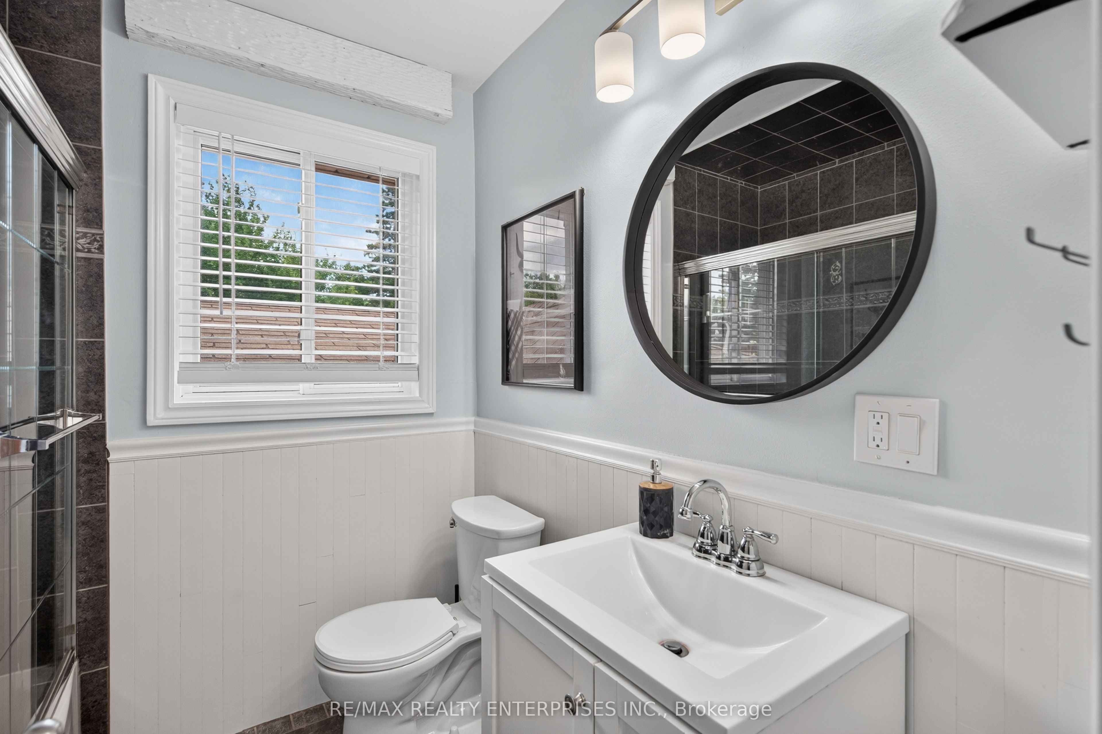 1282 Daimler Road Property Photo 23