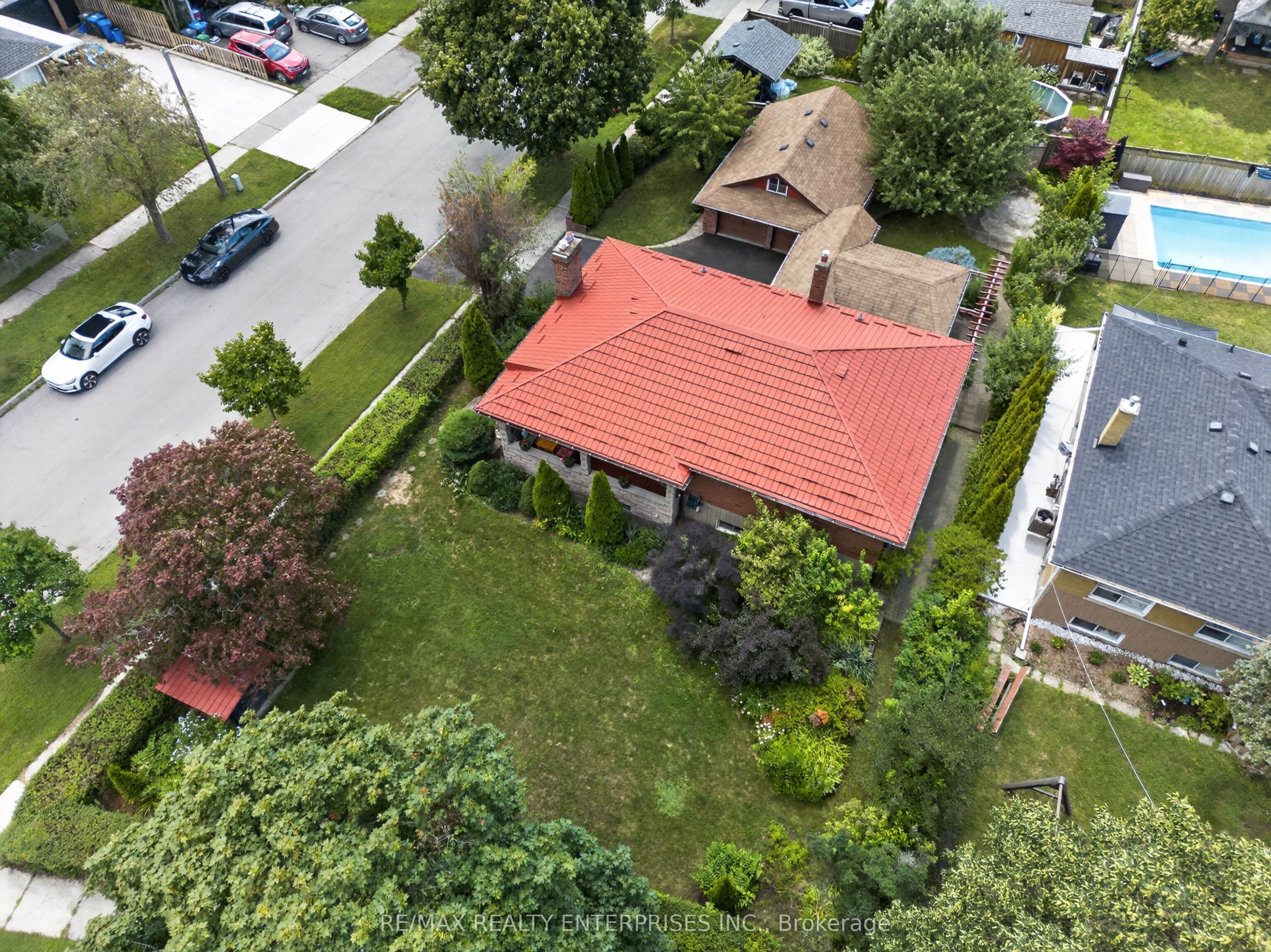 1282 Daimler Road Property Photo 38