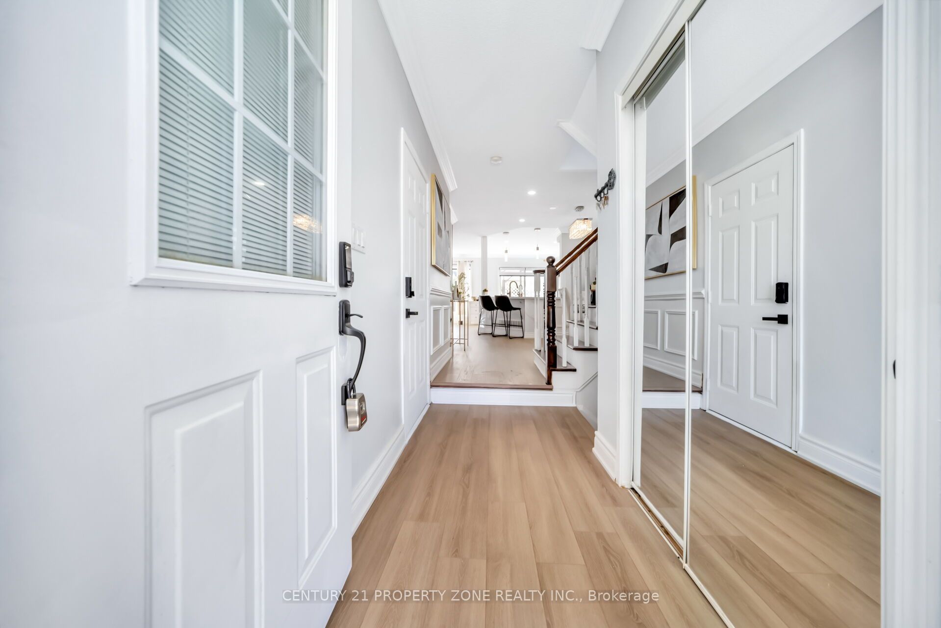 400 Patterson Drive Property Photo 4