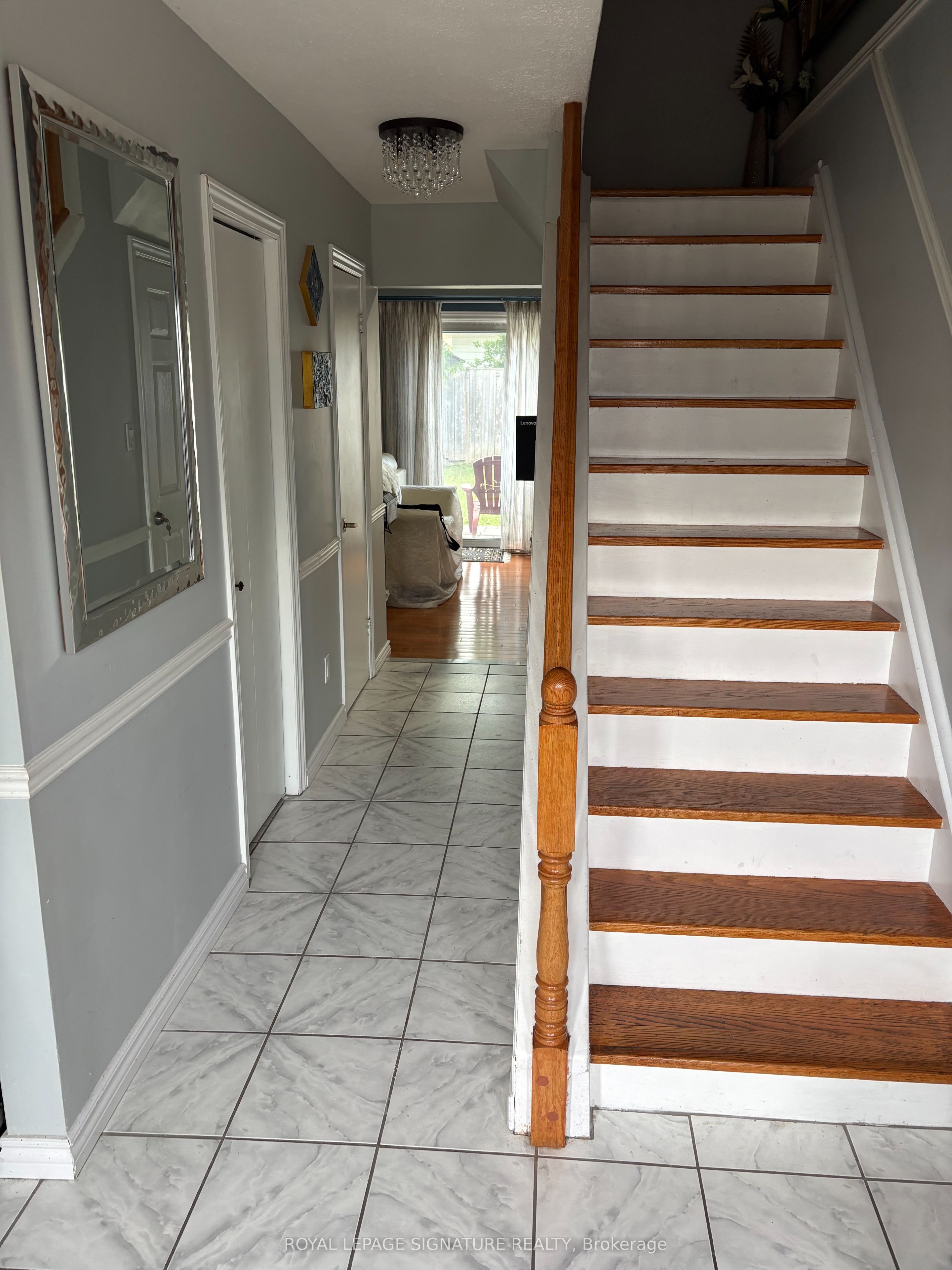 137 Madoc Drive Main/upper Property Photo 3