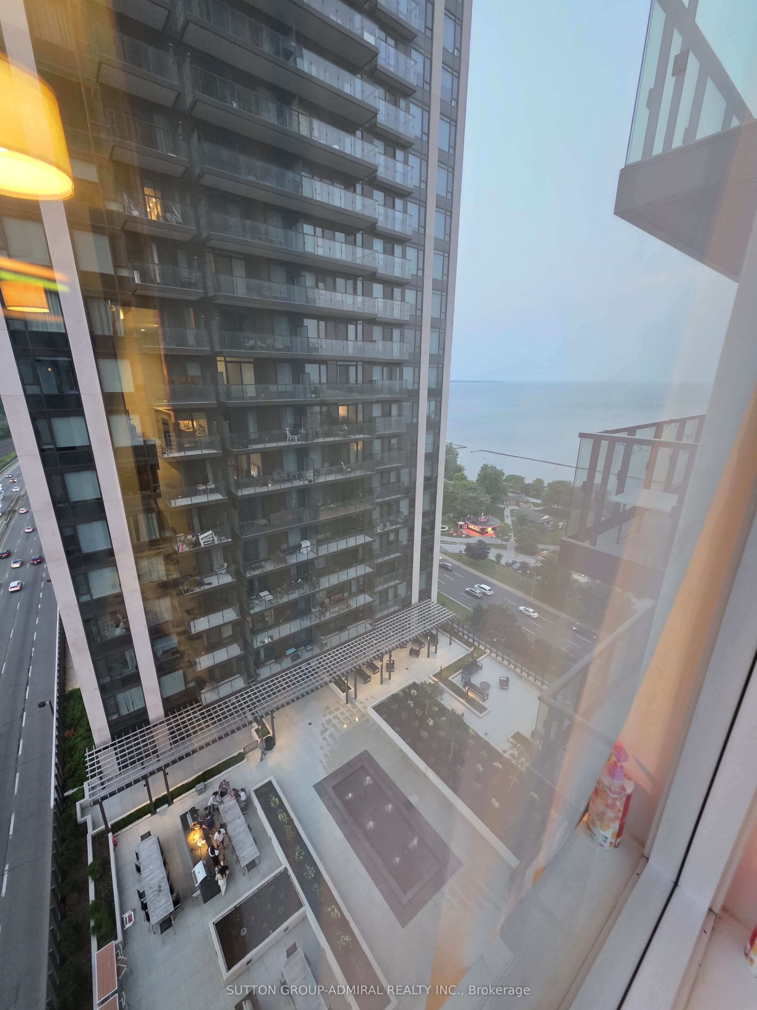 1928 Lake Shore Boulevard W 2102 Property Photo 6