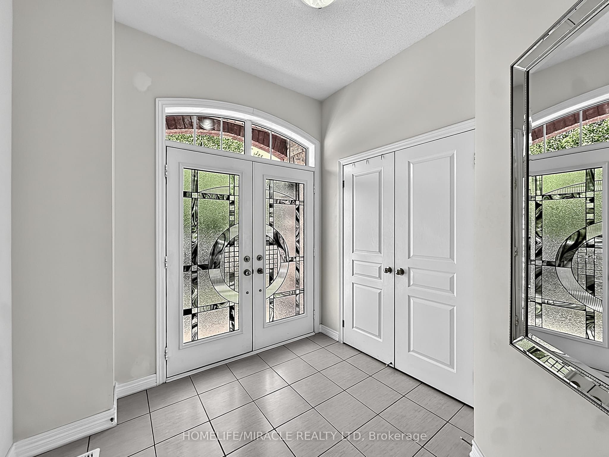 6 Divinity Circle Property Photo 2