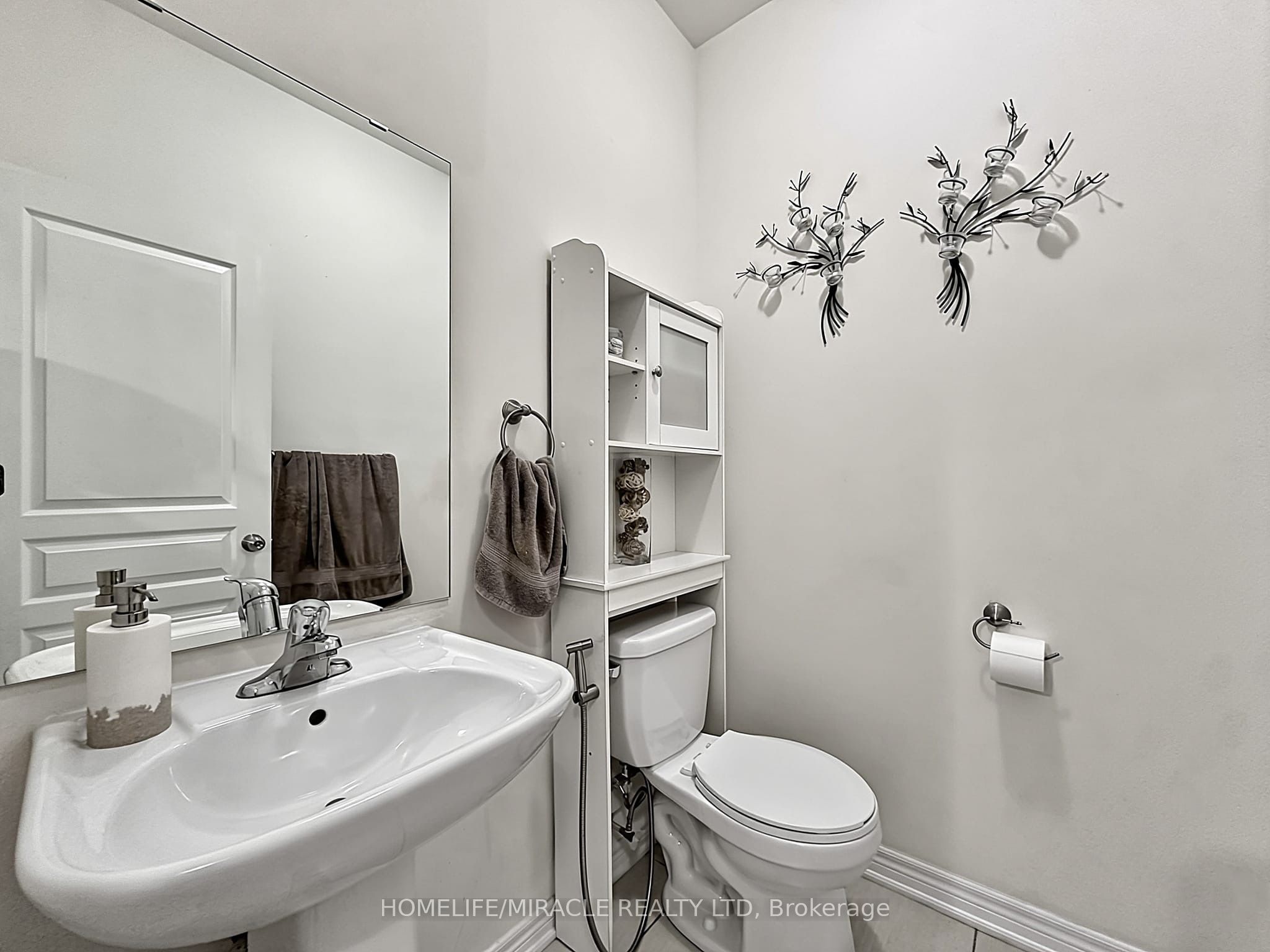 6 Divinity Circle Property Photo 13