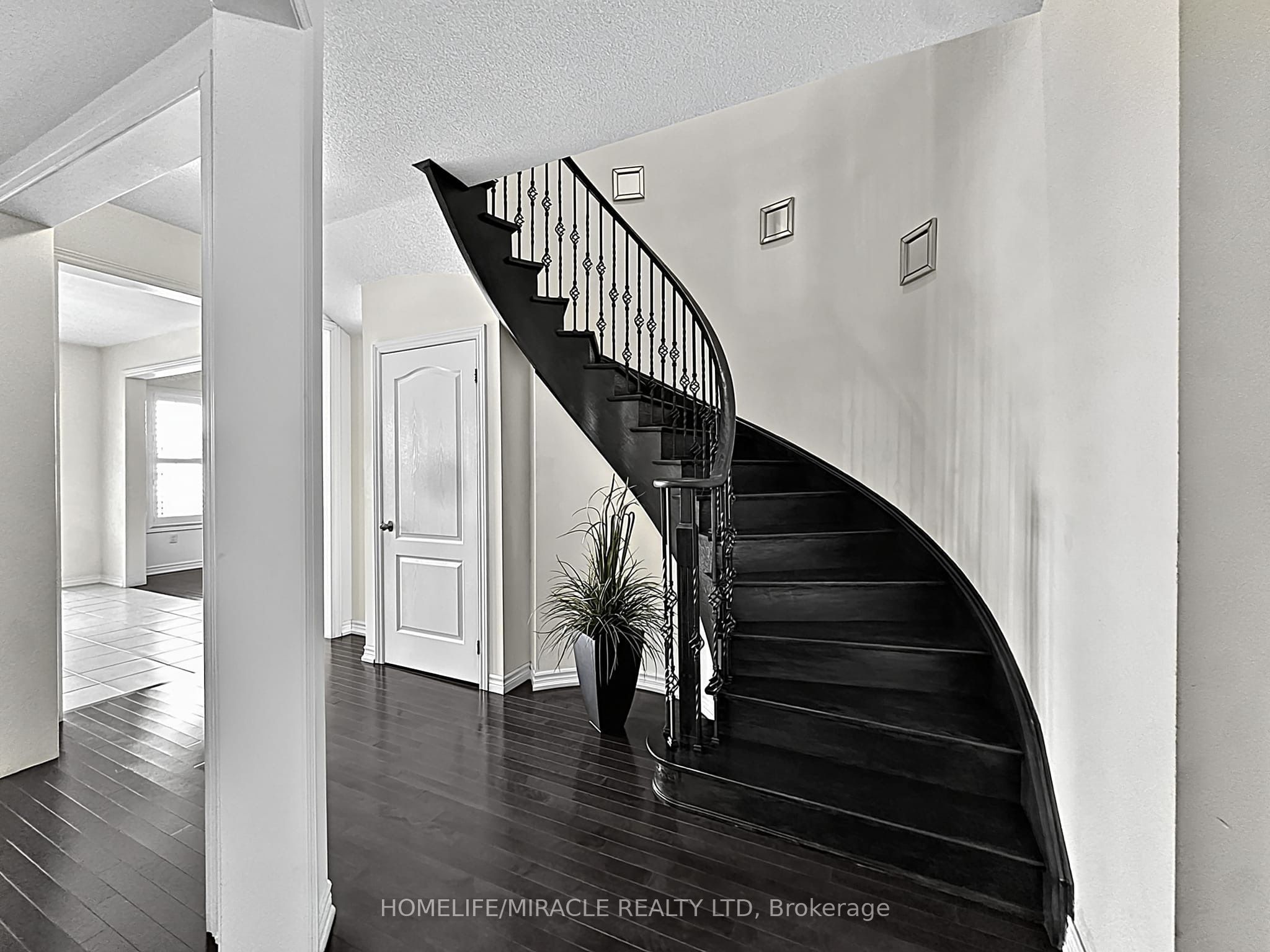 6 Divinity Circle Property Photo 14