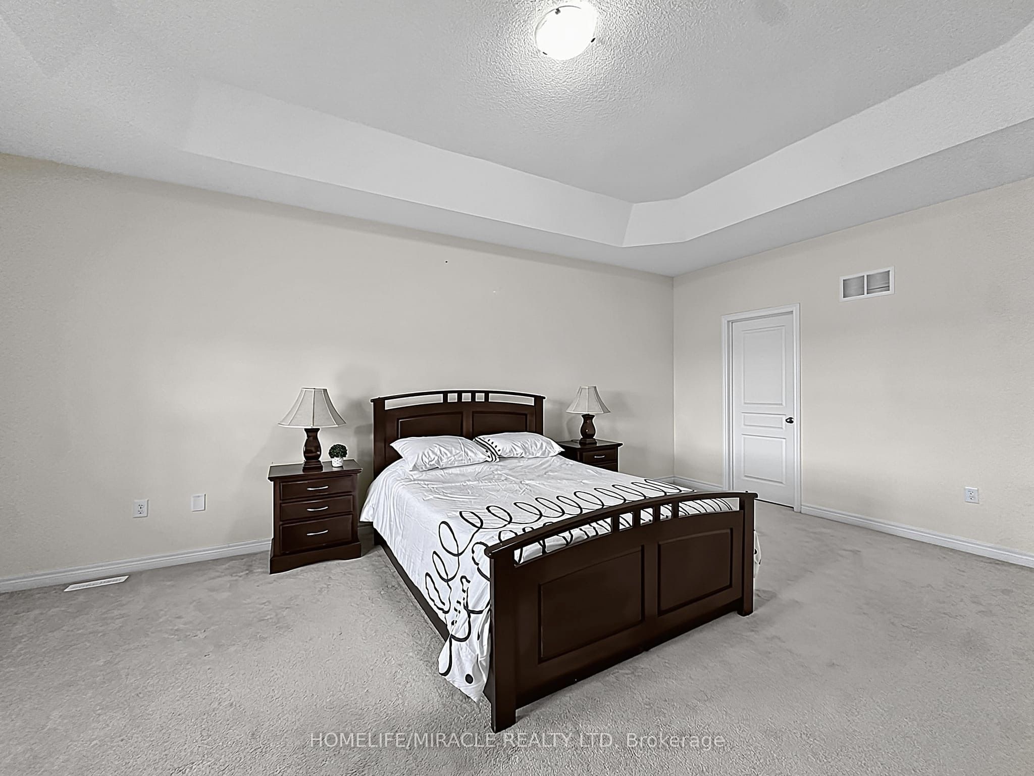 6 Divinity Circle Property Photo 16
