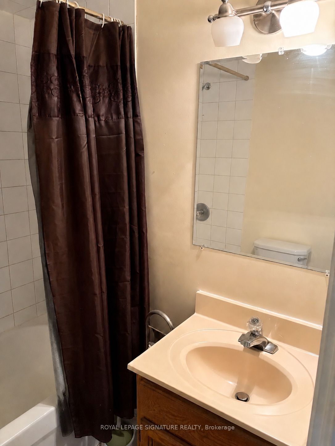 137 Madoc Drive Lower Property Photo 6