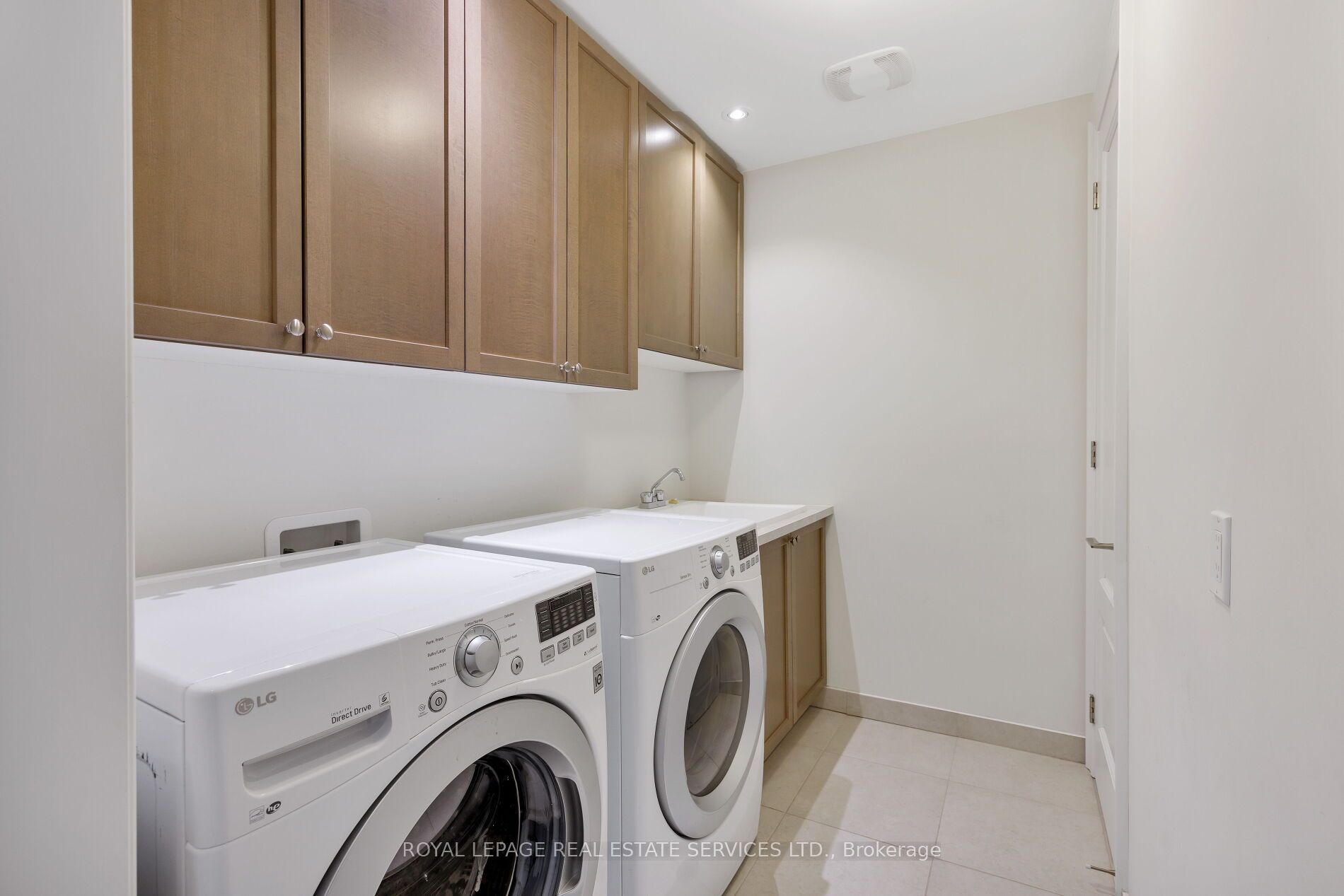 257 Hanover Street Property Photo 22