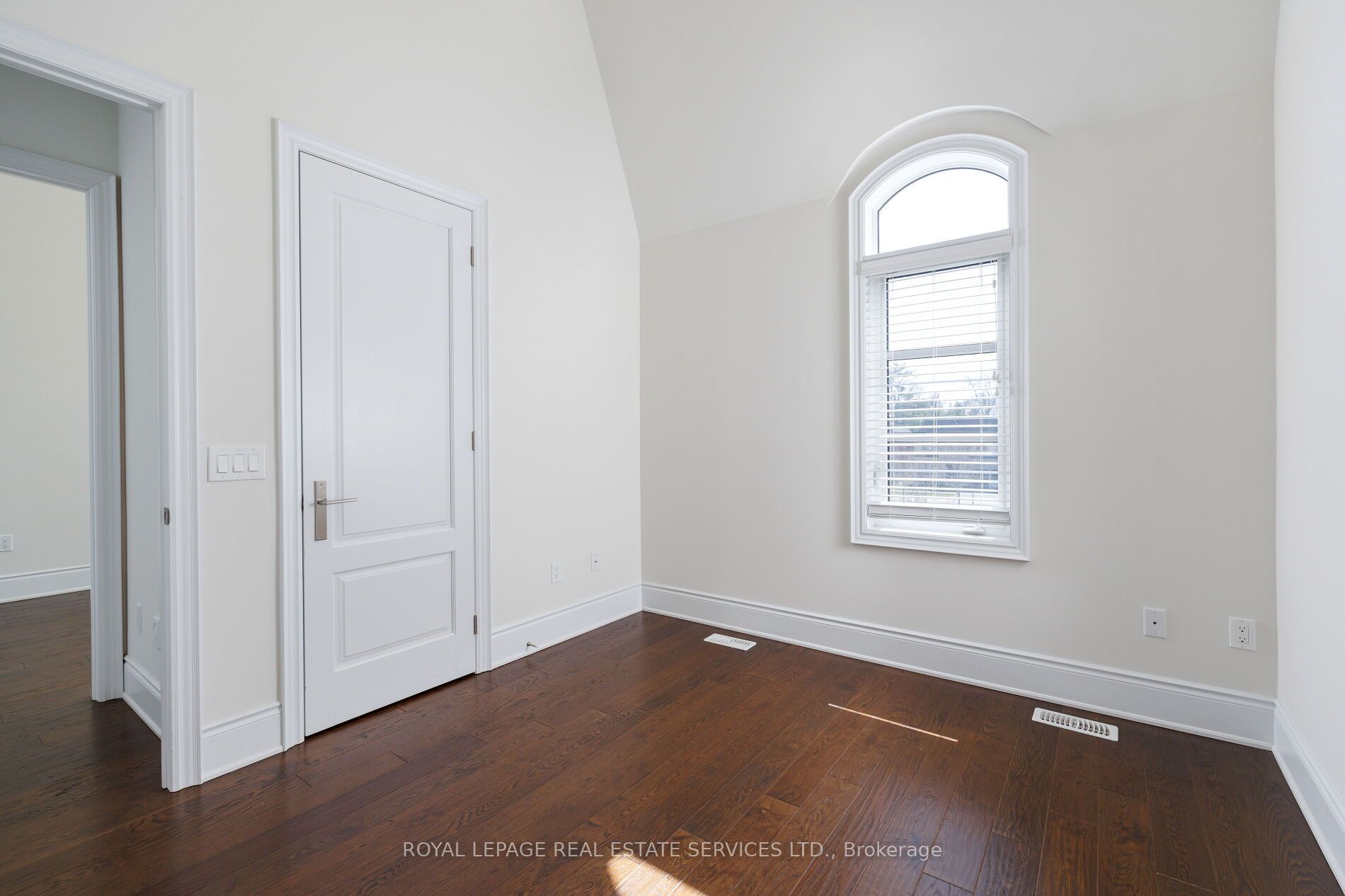 257 Hanover Street Property Photo 23