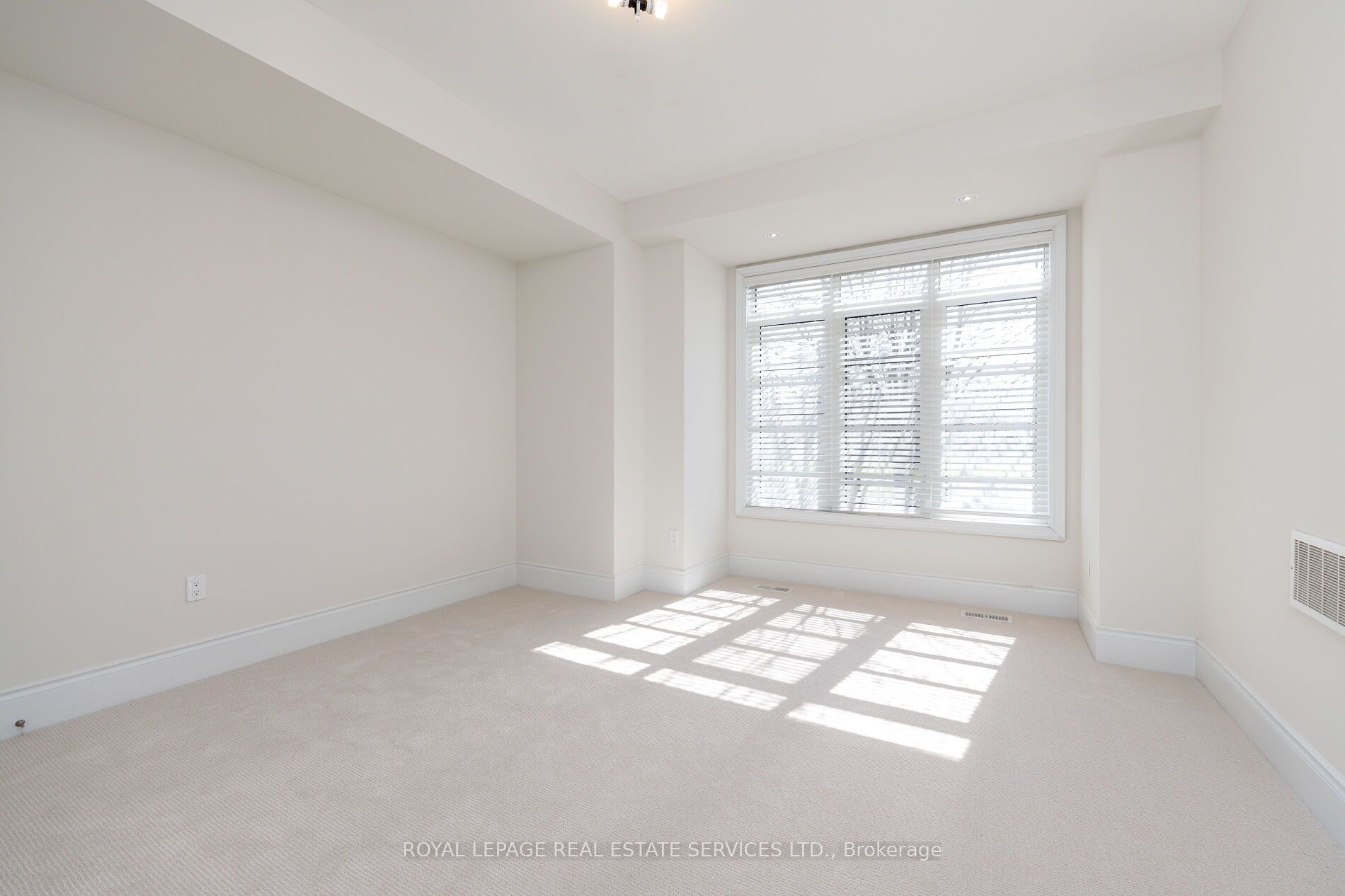 257 Hanover Street Property Photo 34