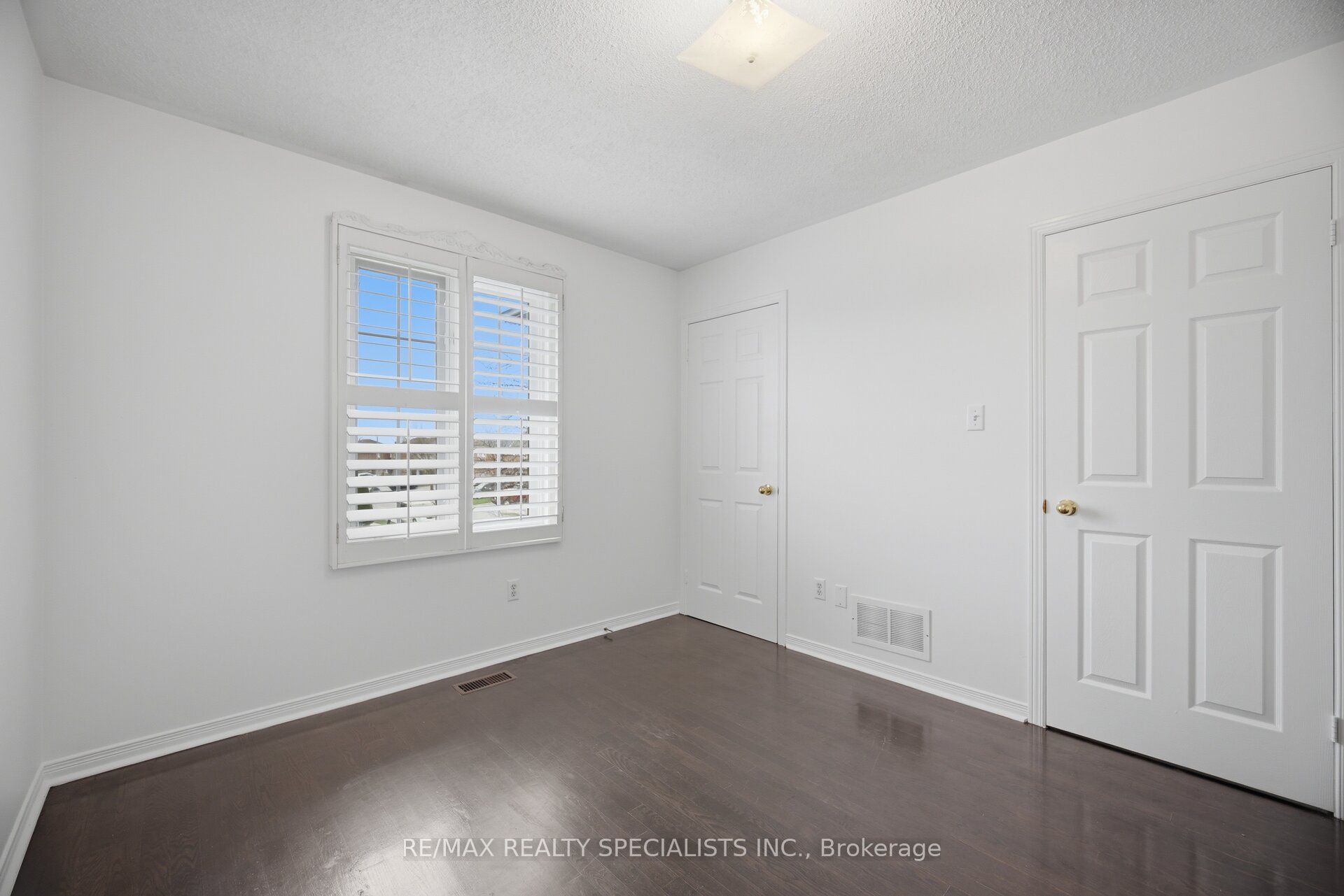 64 Dolphin Song Crescent Property Photo 8