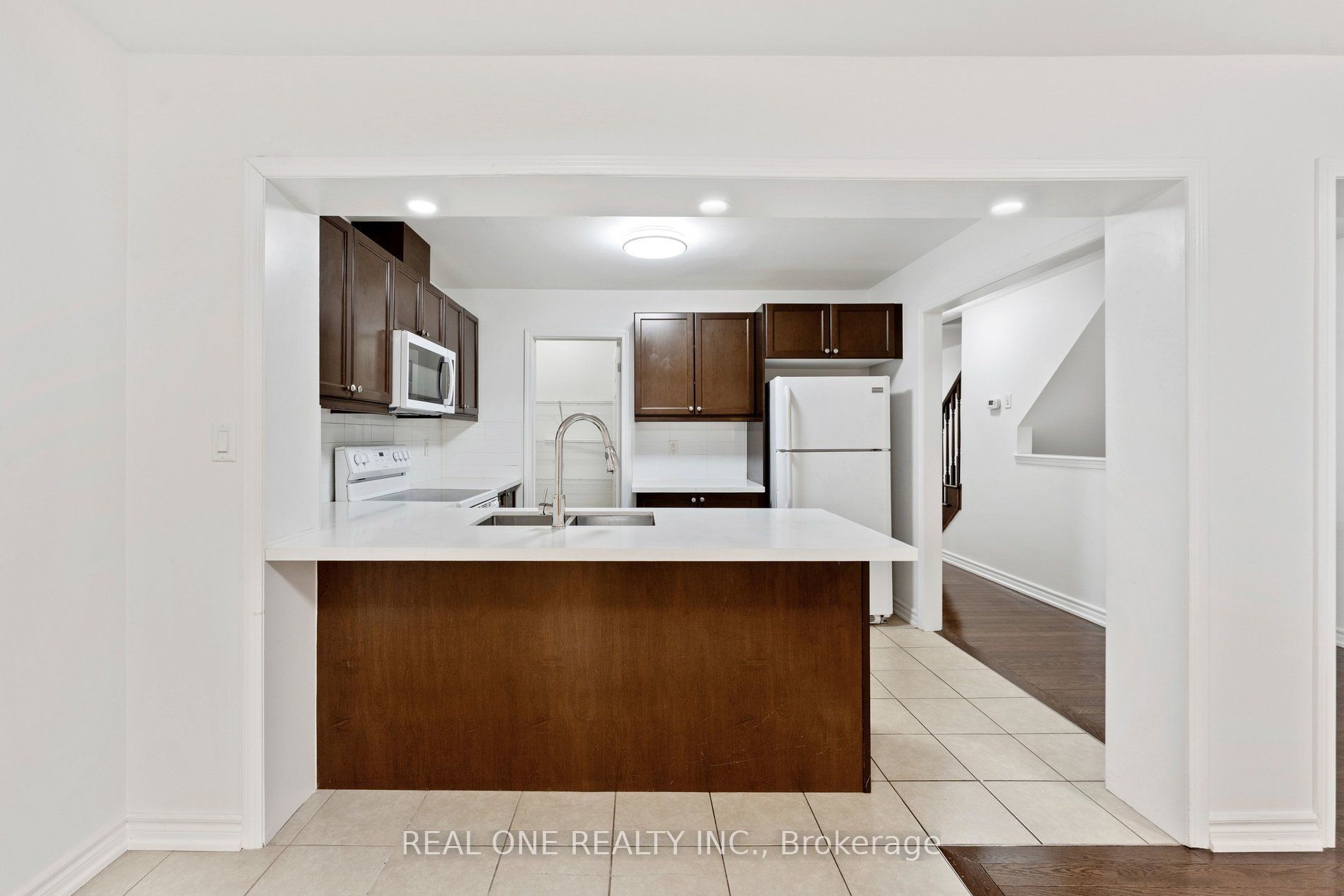 30 Henneberry Lane Property Photo 13