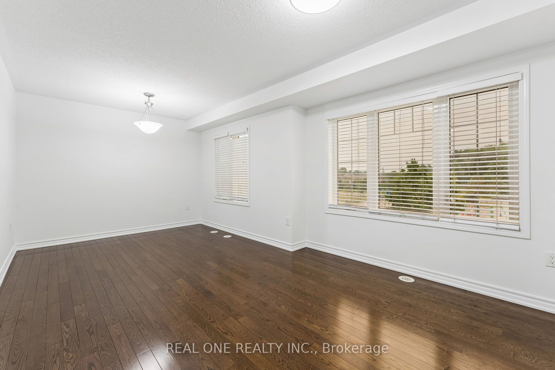 30 Henneberry Lane Property Photo 17